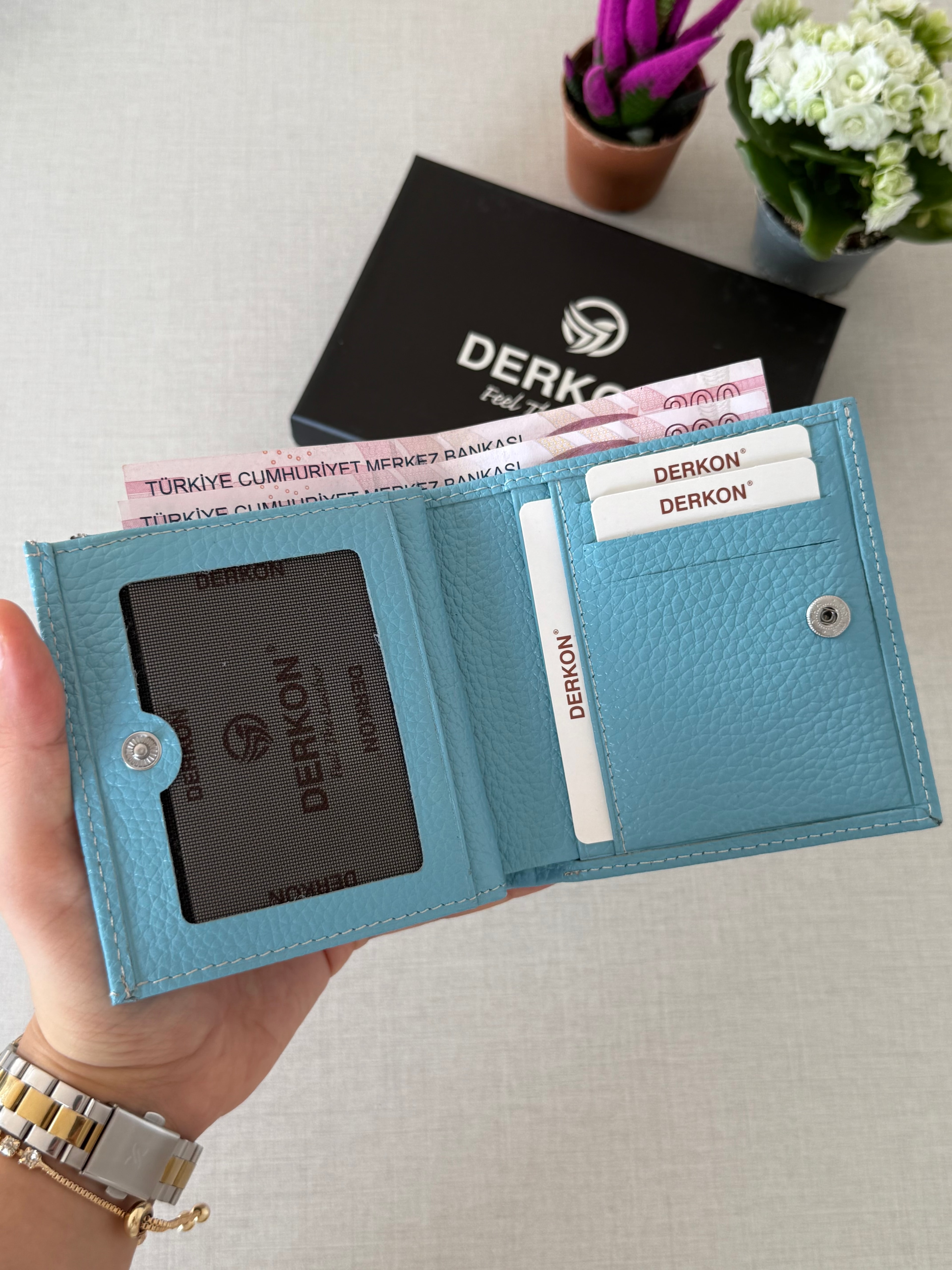 Her Çantaya Sığabilecek Ölçüde Hakiki Deri Juno Model Kadın Cüzdanı - BEBE MAVİSİ