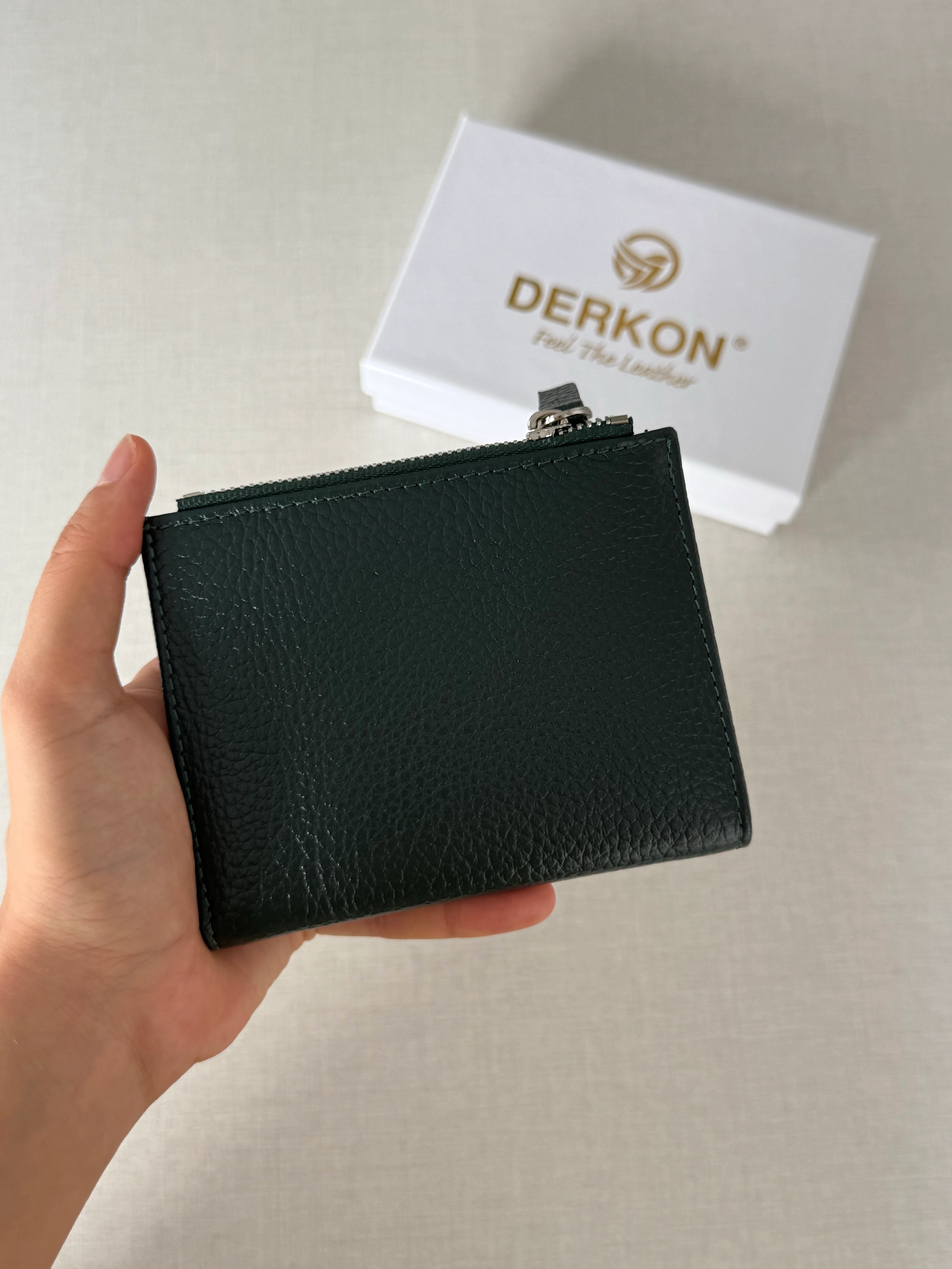 Her Çantaya Sığabilecek Ufak Bol Kartlık Bölmeli Hakiki Deri Bayan Cüzdanı Yuhan Model - YEŞİL