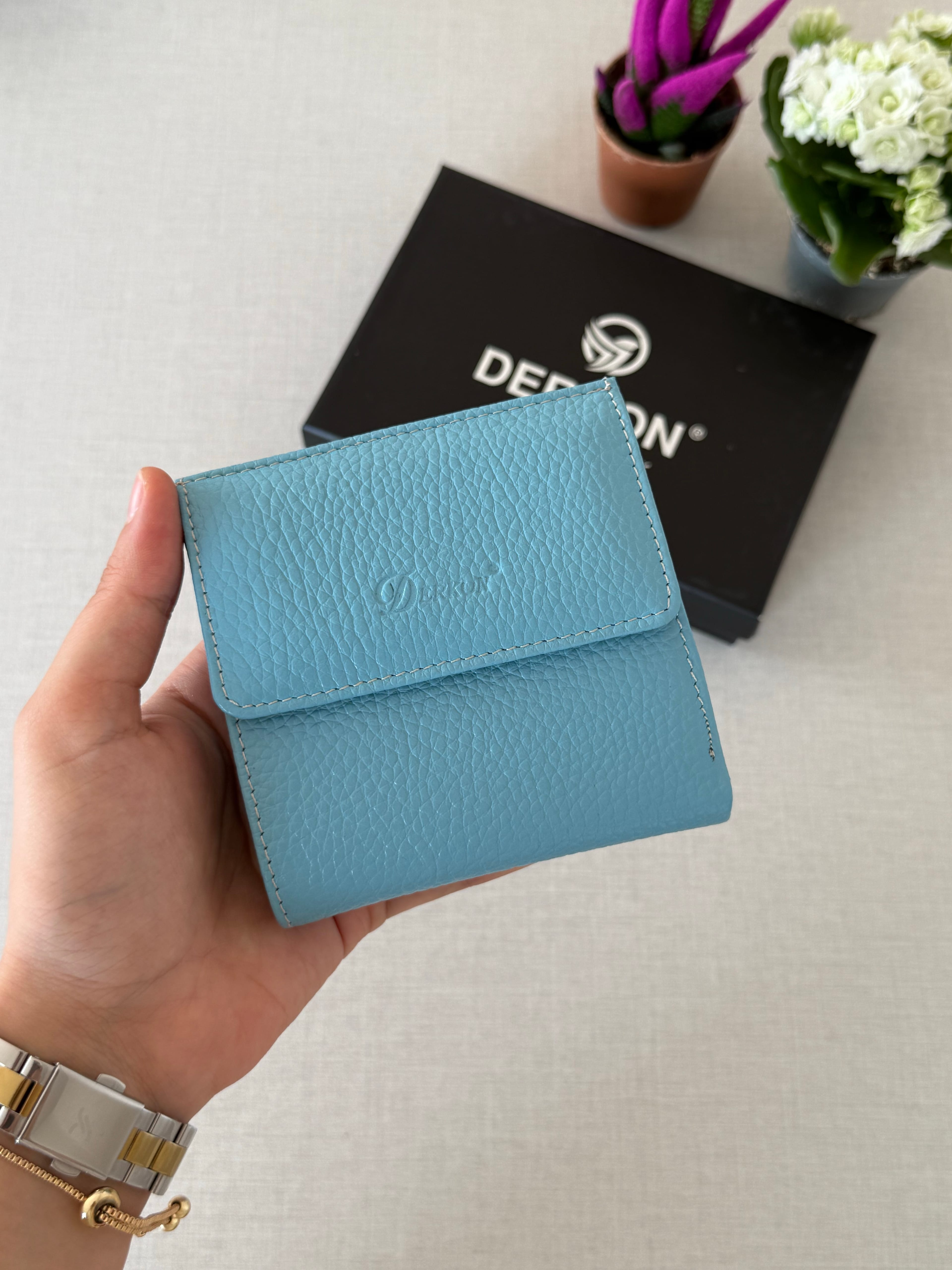 Her Çantaya Sığabilecek Ölçüde Hakiki Deri Juno Model Kadın Cüzdanı - BEBE MAVİSİ