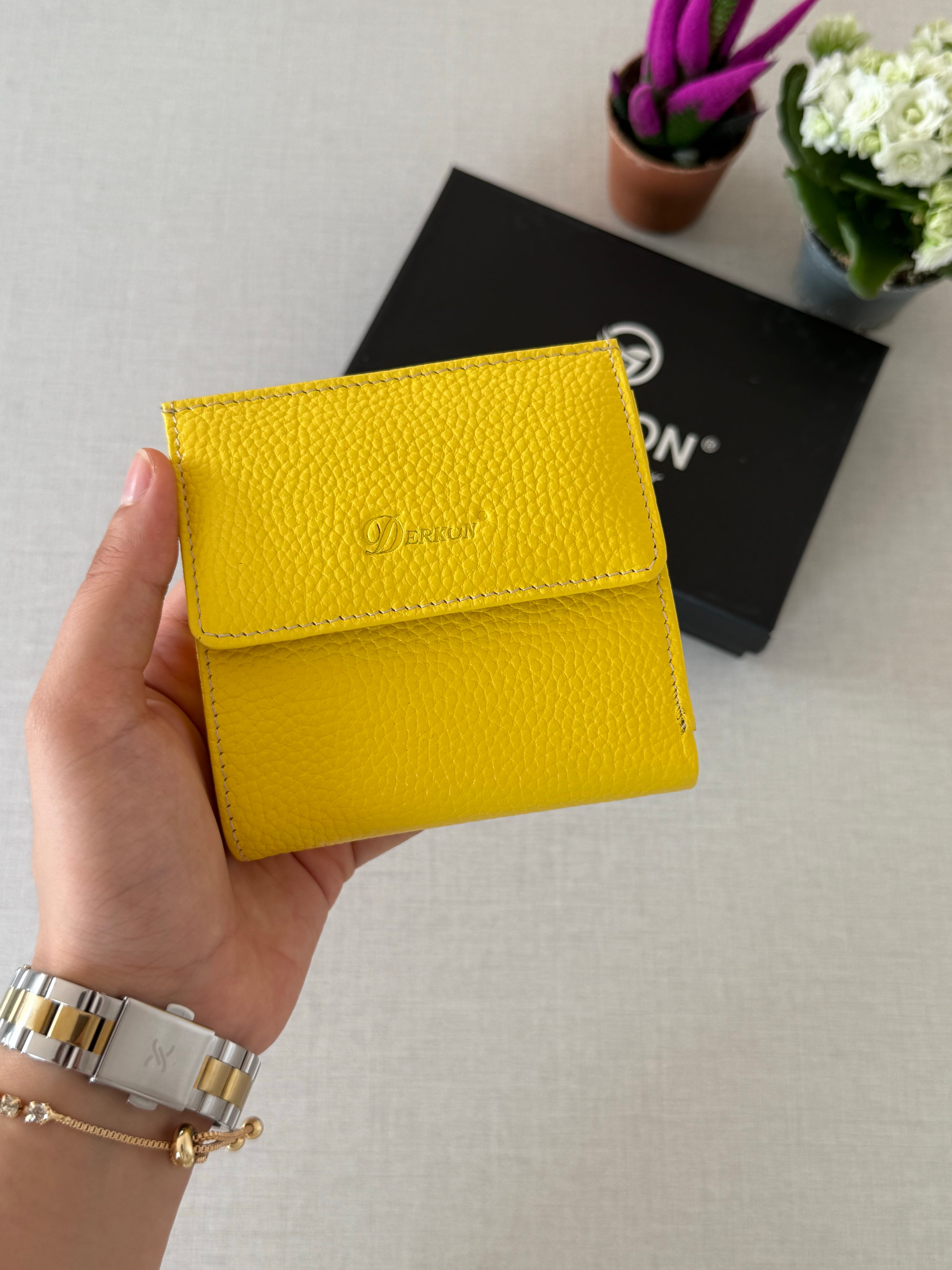 Her Çantaya Sığabilecek Ölçüde Hakiki Deri Juno Model Kadın Cüzdanı - SARI