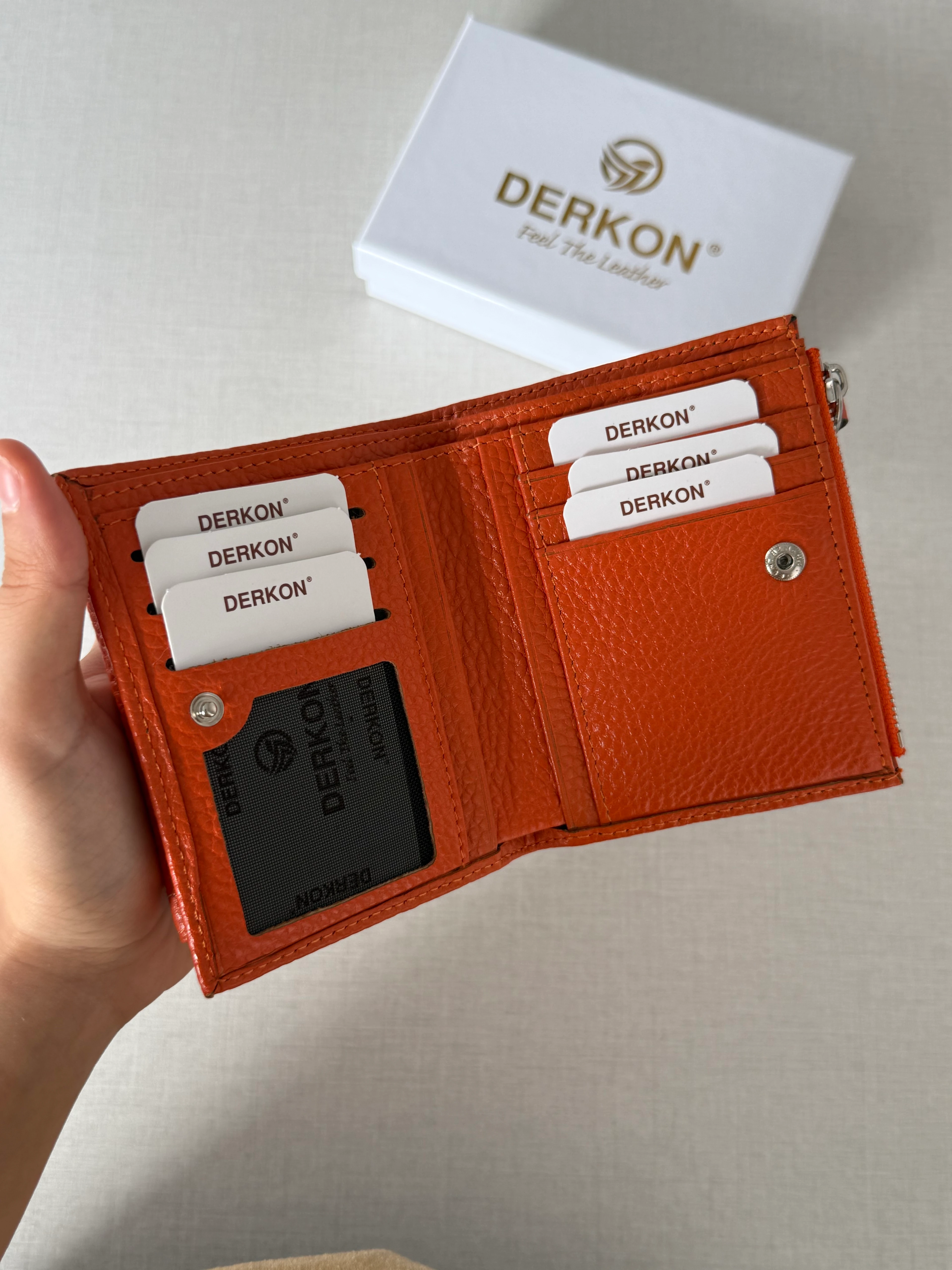 Her Çantaya Sığabilecek Ufak Bol Kartlık Bölmeli Hakiki Deri Bayan Cüzdanı Yuhan Model - TURUNCU