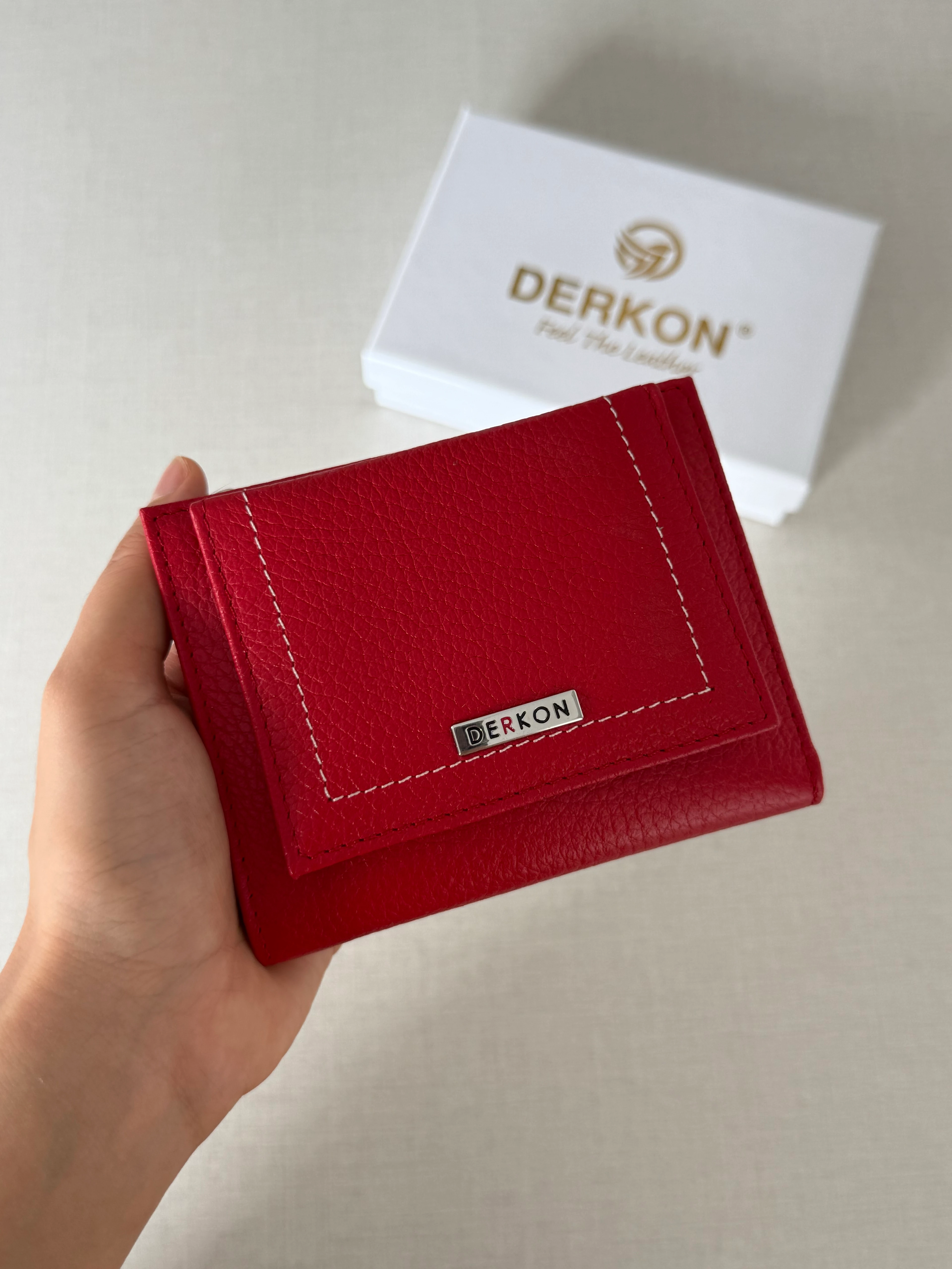 Her Çantaya Sığabilecek Ufak Bol Kartlık Bölmeli Hakiki Deri Bayan Cüzdanı Yuhan Model - KIRMIZI