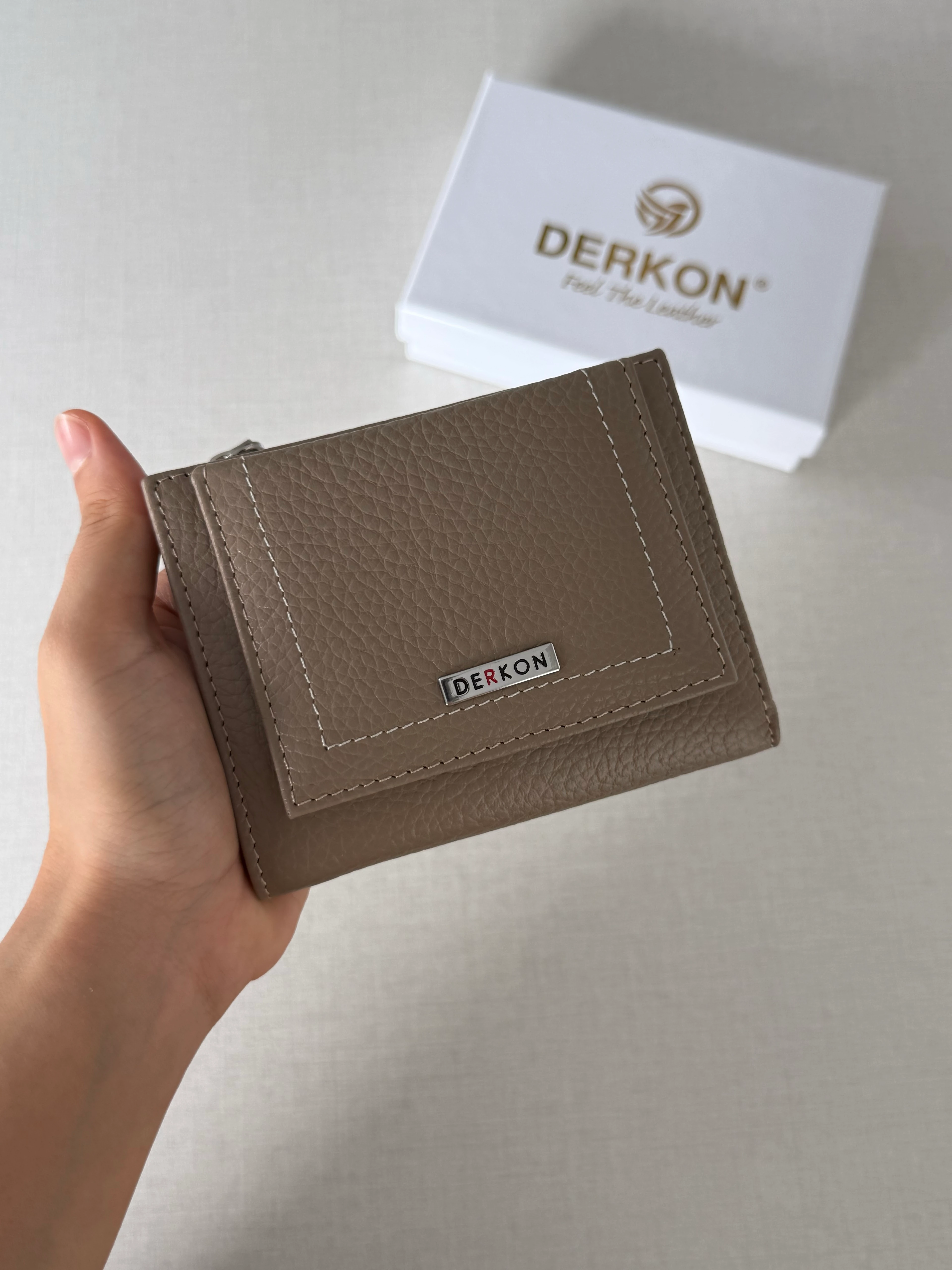 Her Çantaya Sığabilecek Ufak Bol Kartlık Bölmeli Hakiki Deri Bayan Cüzdanı Yuhan Model - VİZON