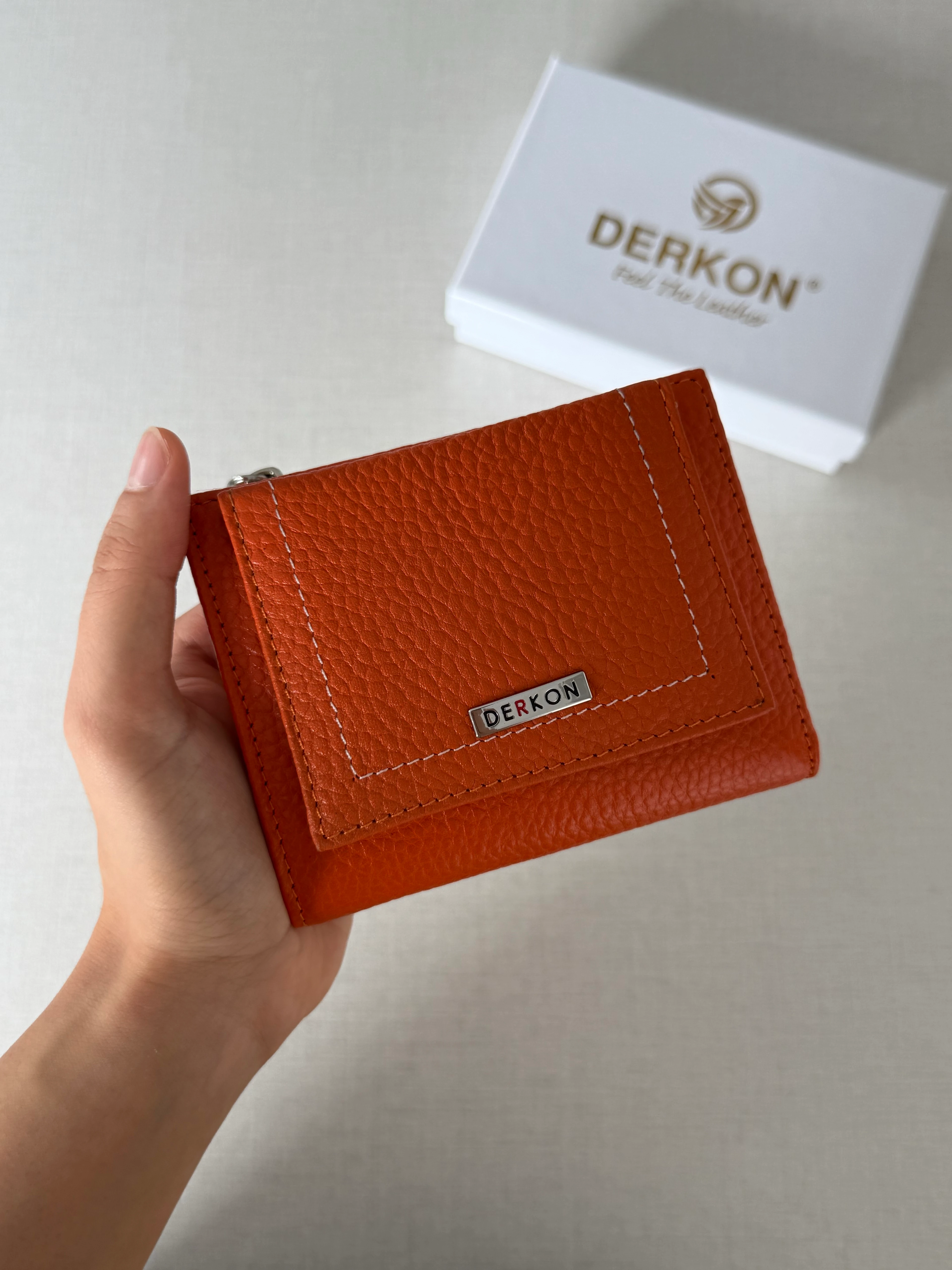 Her Çantaya Sığabilecek Ufak Bol Kartlık Bölmeli Hakiki Deri Bayan Cüzdanı Yuhan Model - TURUNCU