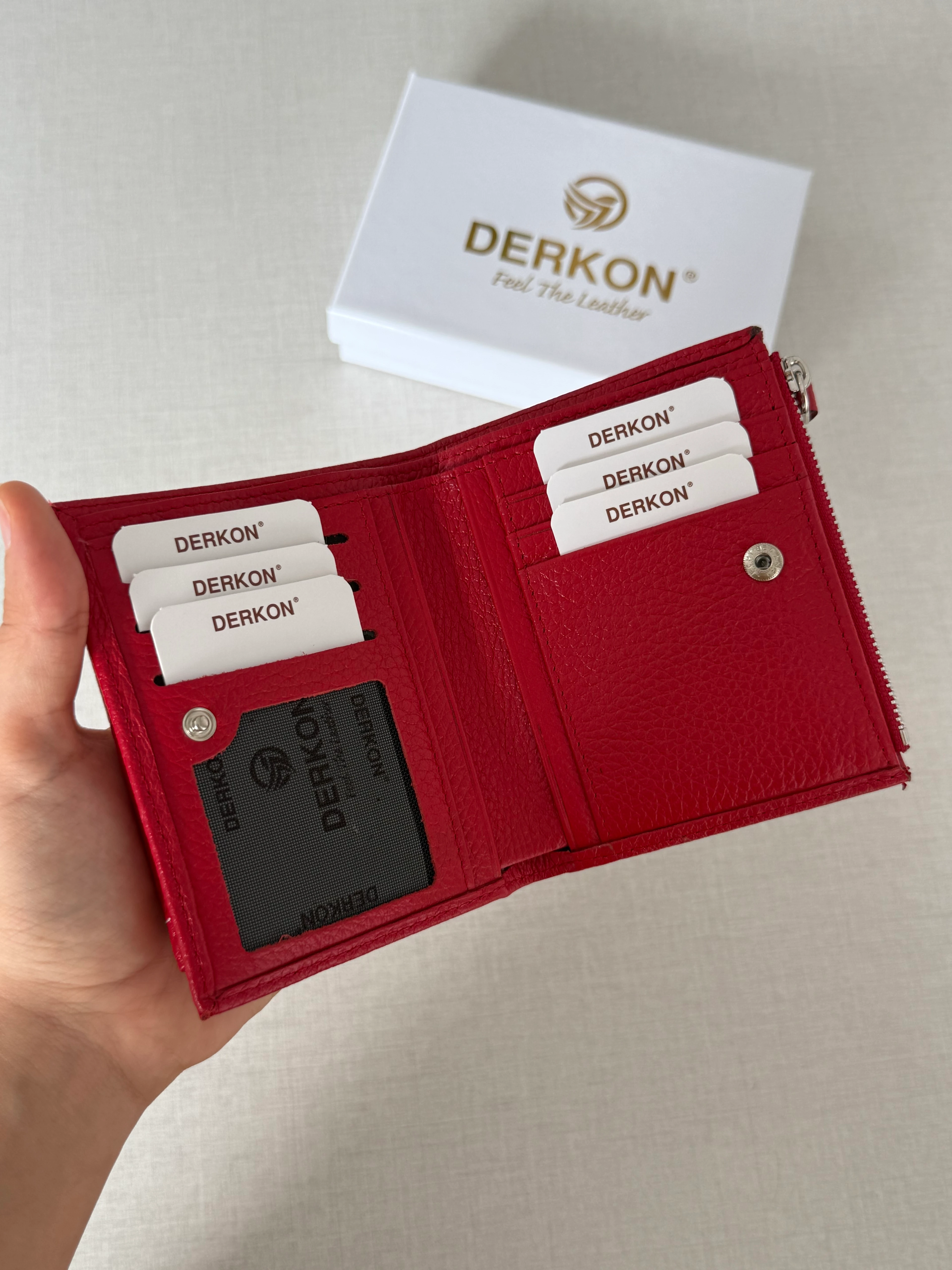 Her Çantaya Sığabilecek Ufak Bol Kartlık Bölmeli Hakiki Deri Bayan Cüzdanı Yuhan Model - KIRMIZI