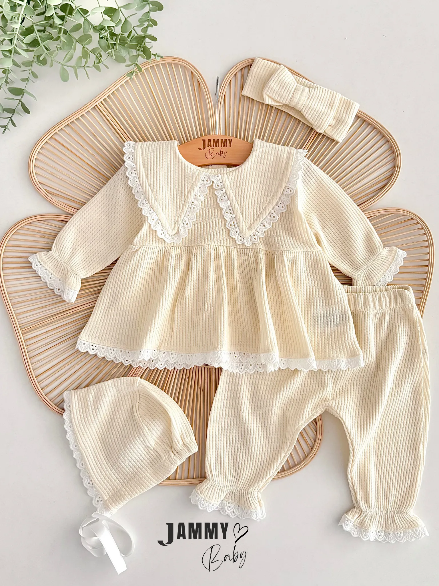 Üçgen Yaka Fistolu 4 Parça Waffle Takım-KREM