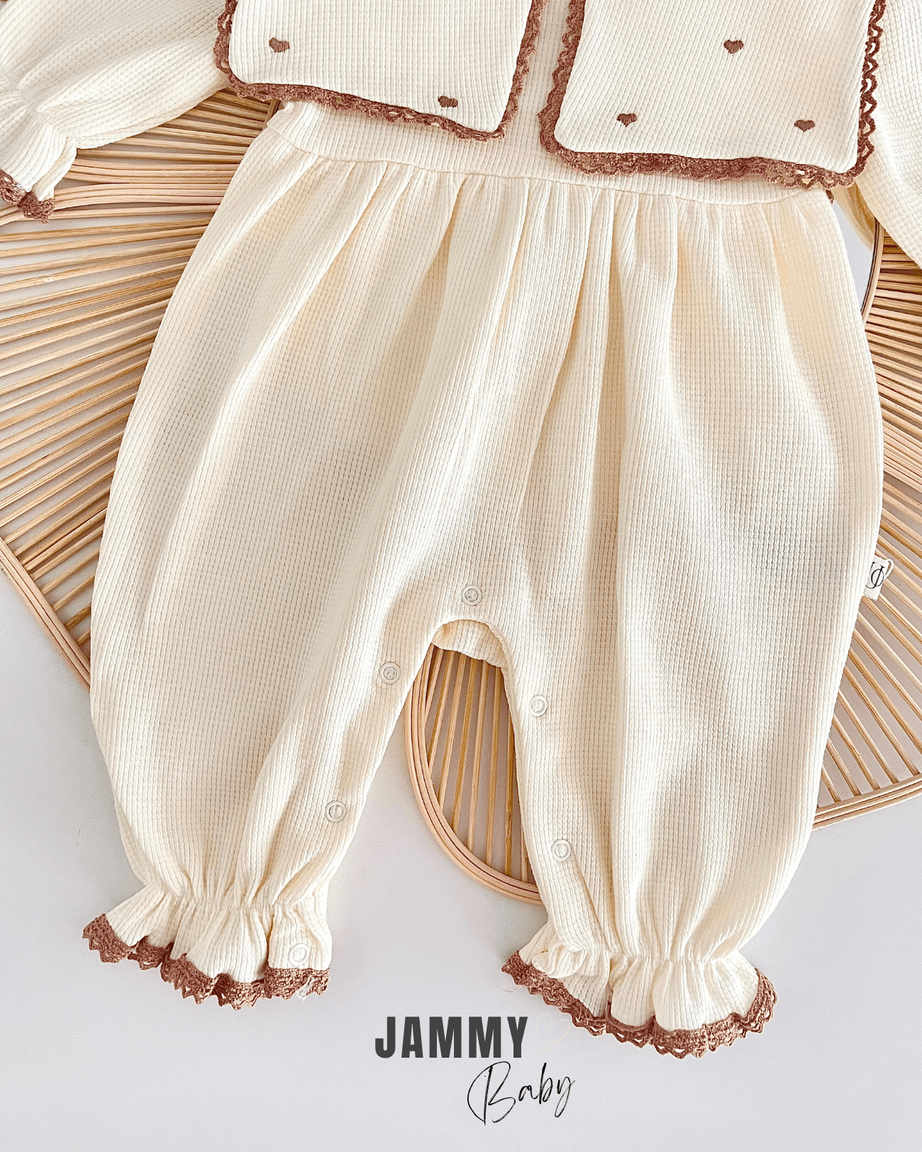 Maita Kalp İşlemeli Bandanalı Waffle Tulum Set-KREM