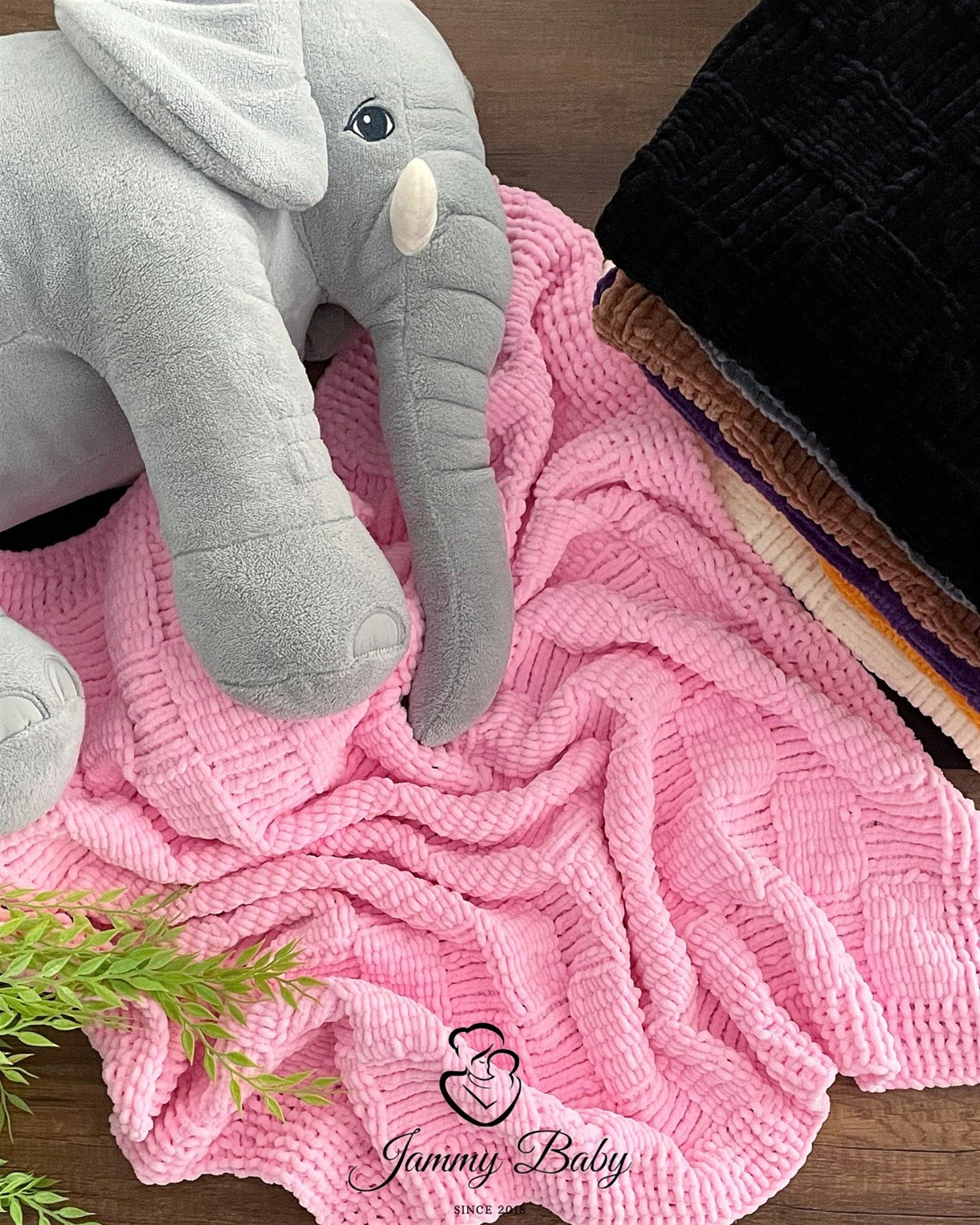 Küp Şeker Kadife Bebek Battaniye - PEMBE