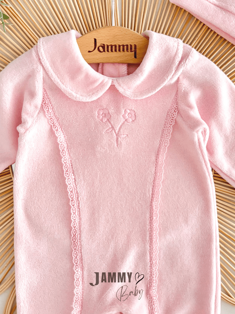 Elvira Fistolu Papatya Nakışlı Kadife Tulum-PEMBE