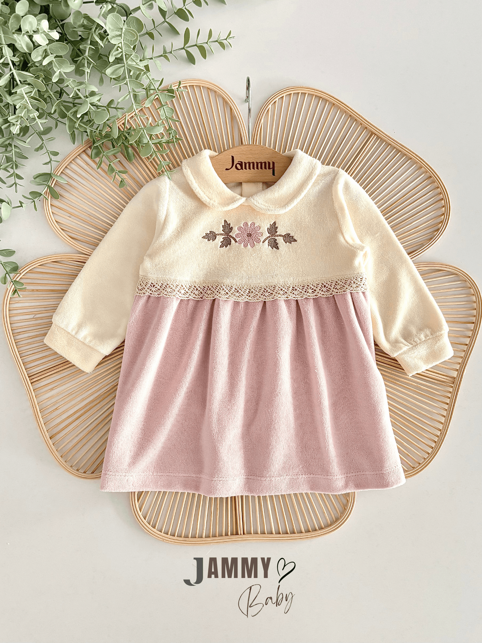 Lenka Çiçek Nakışlı Kadife Elbise-PUDRA