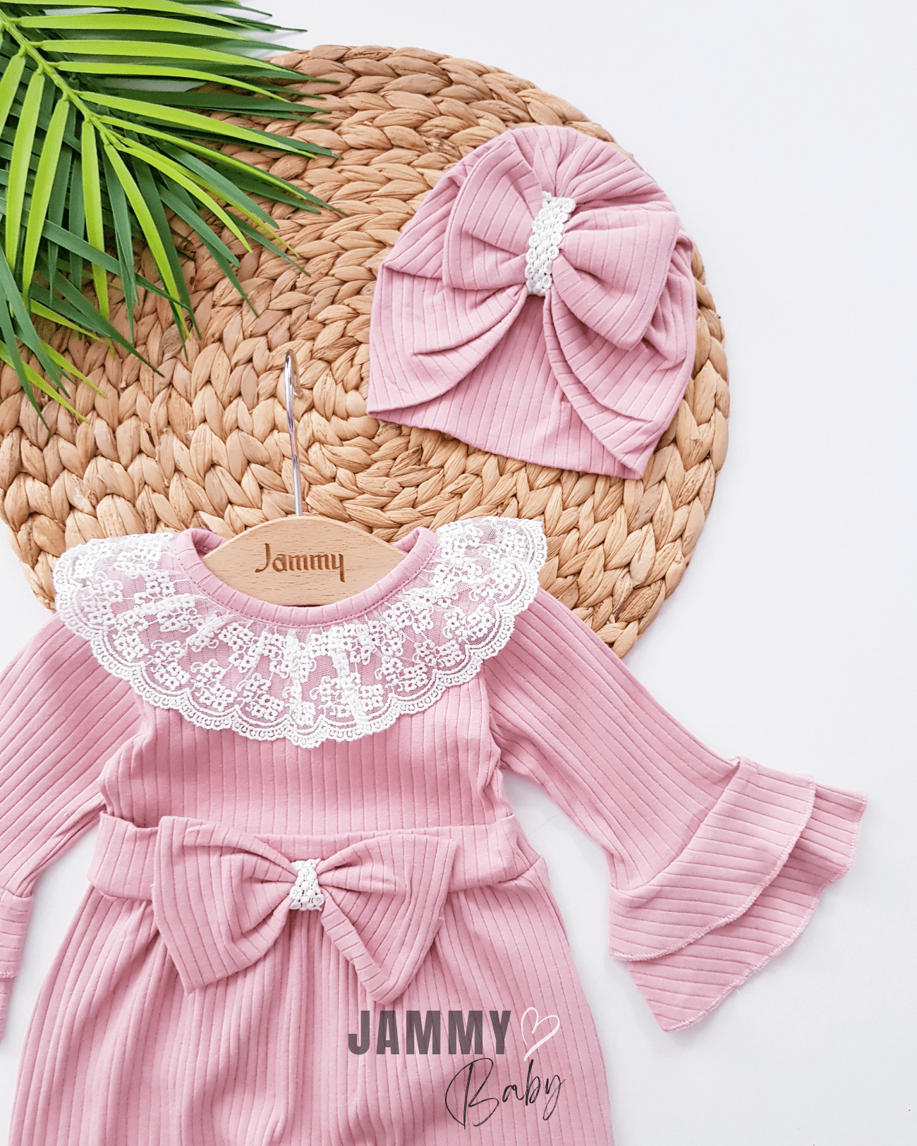 Violetta Dantel / Fiyonk Detaylı Tulum ve Bone Şapkası-GÜL KURUSU