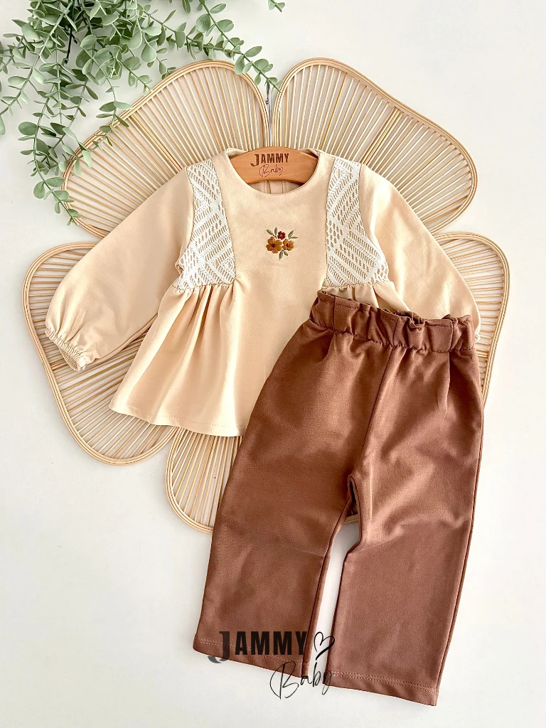 Çiçek Nakışlı Mevsimlik 2'li Takım - KAHVERENGİ