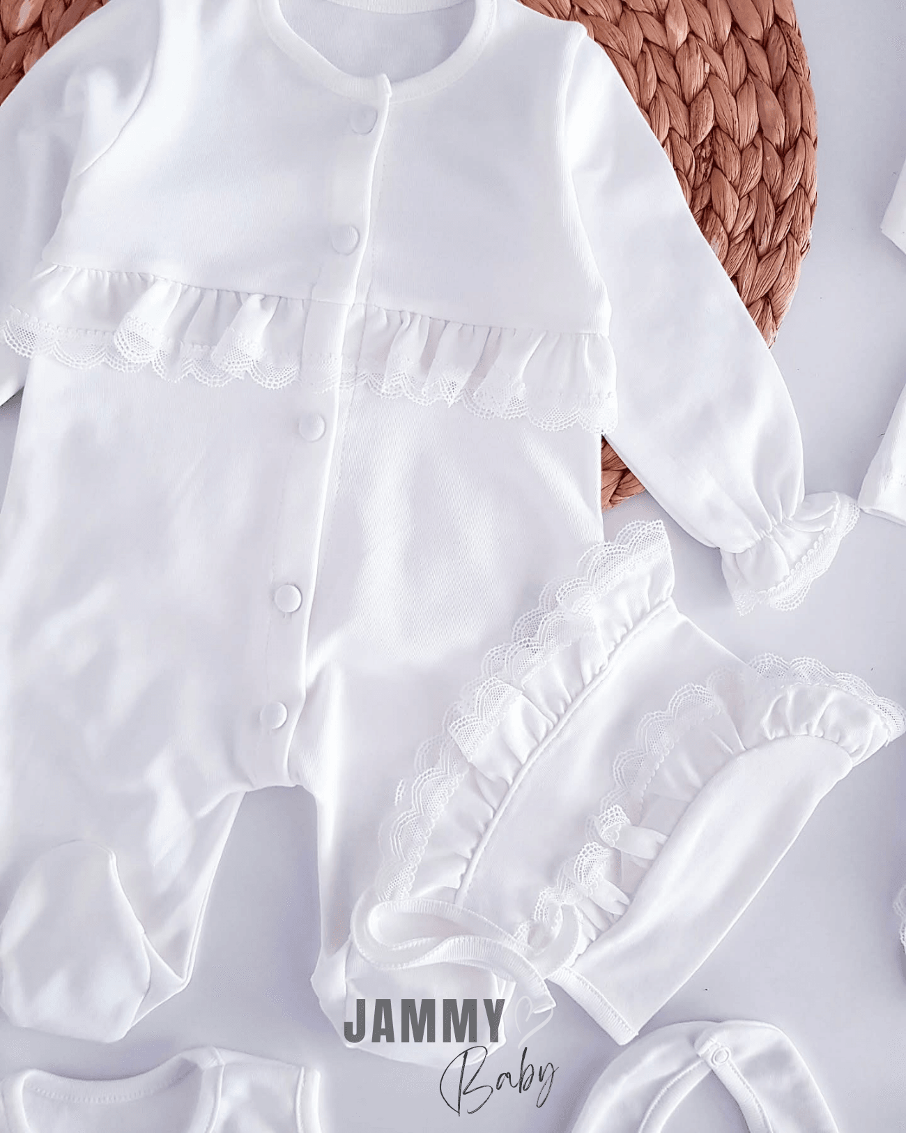 Elegant Dantelli 10 Parça Yenidoğan Set-EKRU