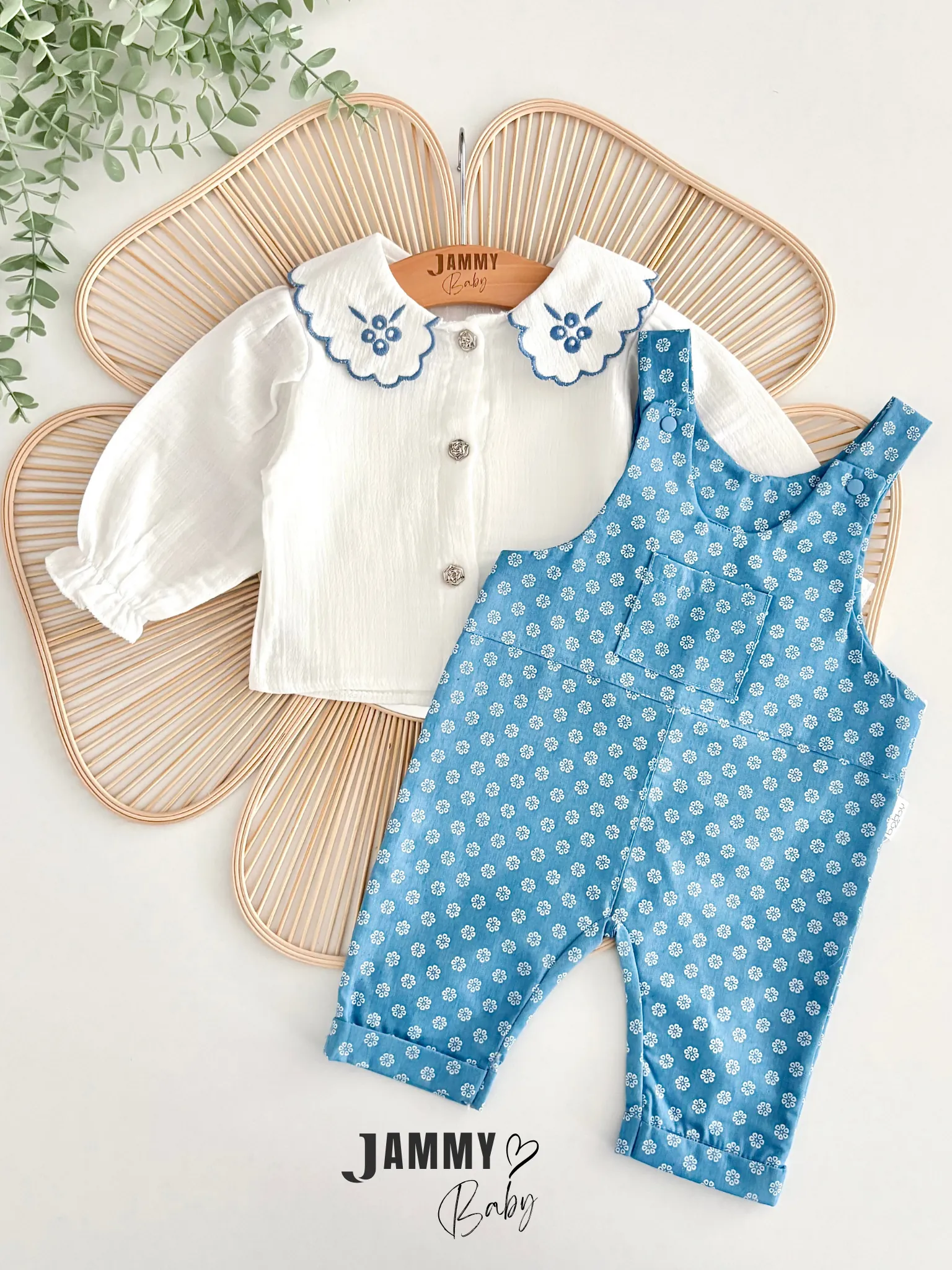 Çan Çiçeği Nakışlı Gömlek & Salopet Set-MAVİ