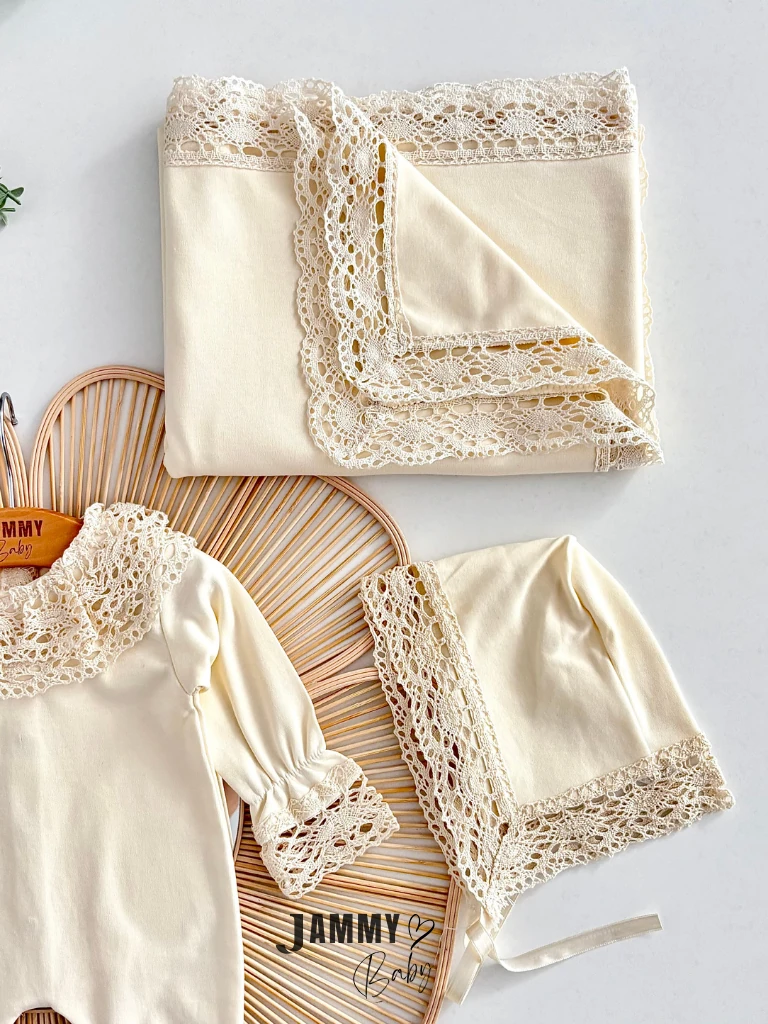 Elisa Dantel Detay Laura Şapkalı Tulum / Battaniye Set-KREM