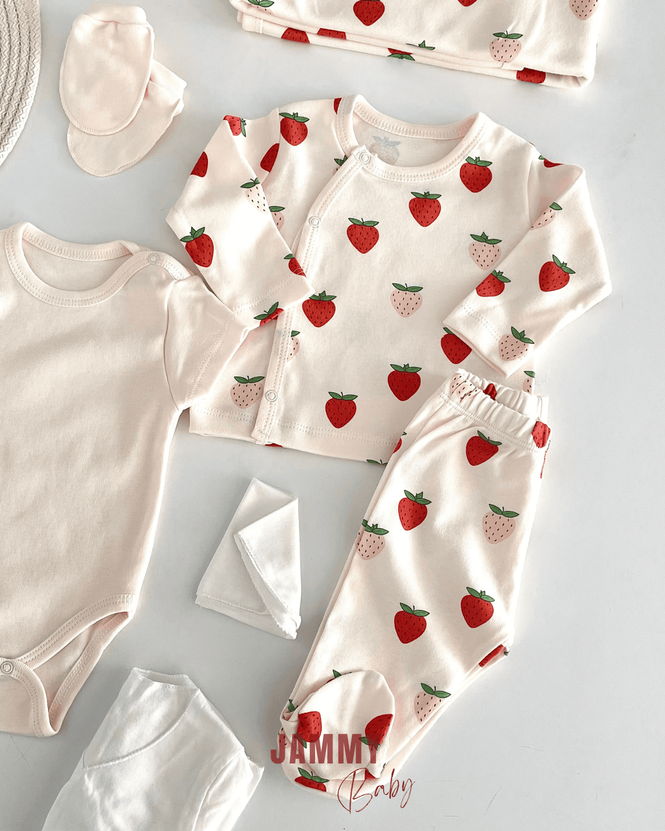 Strawberry 10 Parça Yenidoğan Set-KEMİK