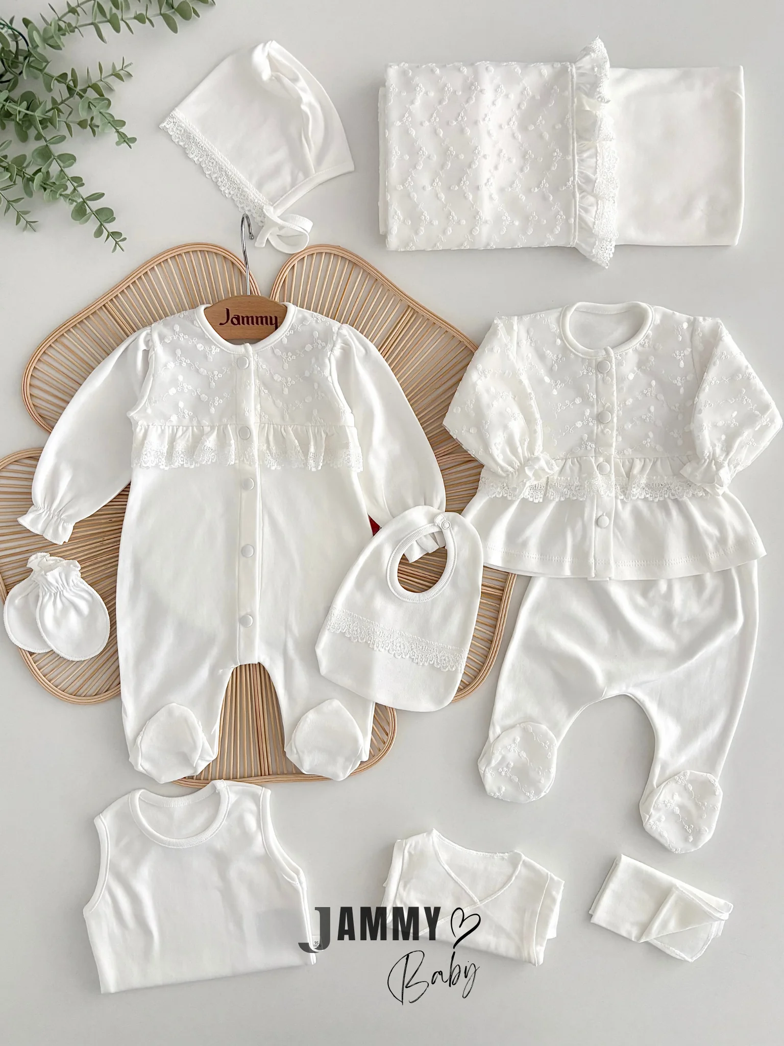 Jessica Pıtırcık Dantelli 10 Parça Yenidoğan Set-BEYAZ