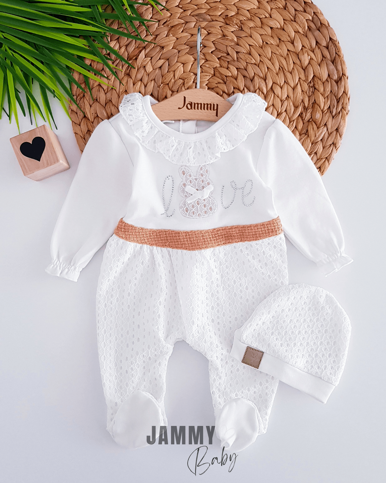 Tavşan Nakışlı Taş Baskılı Şapkalı Tulum Set-BEYAZ