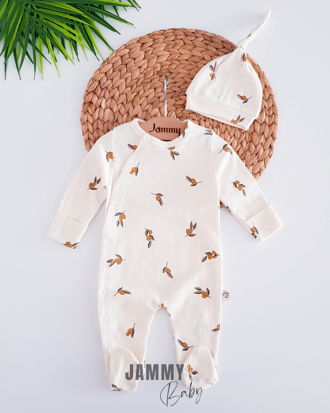 Zeytin Dalı Kendinden Eldivenli Kaşkorse Şapkalı Tulum Set-KREM