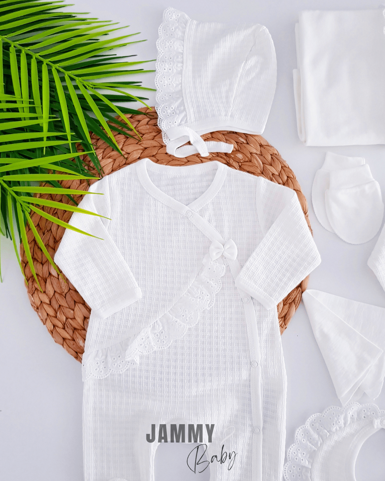 Mathilda Petek Dokuma 10 Parça Yenidoğan Set-BEYAZ