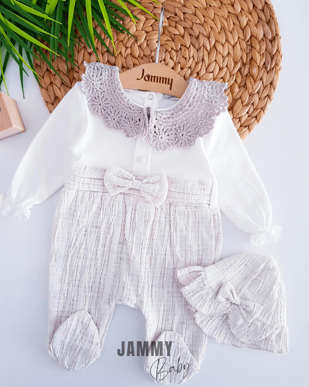 Süzene Dantel Yakalı Şapkalı Tulum Set-GRİ