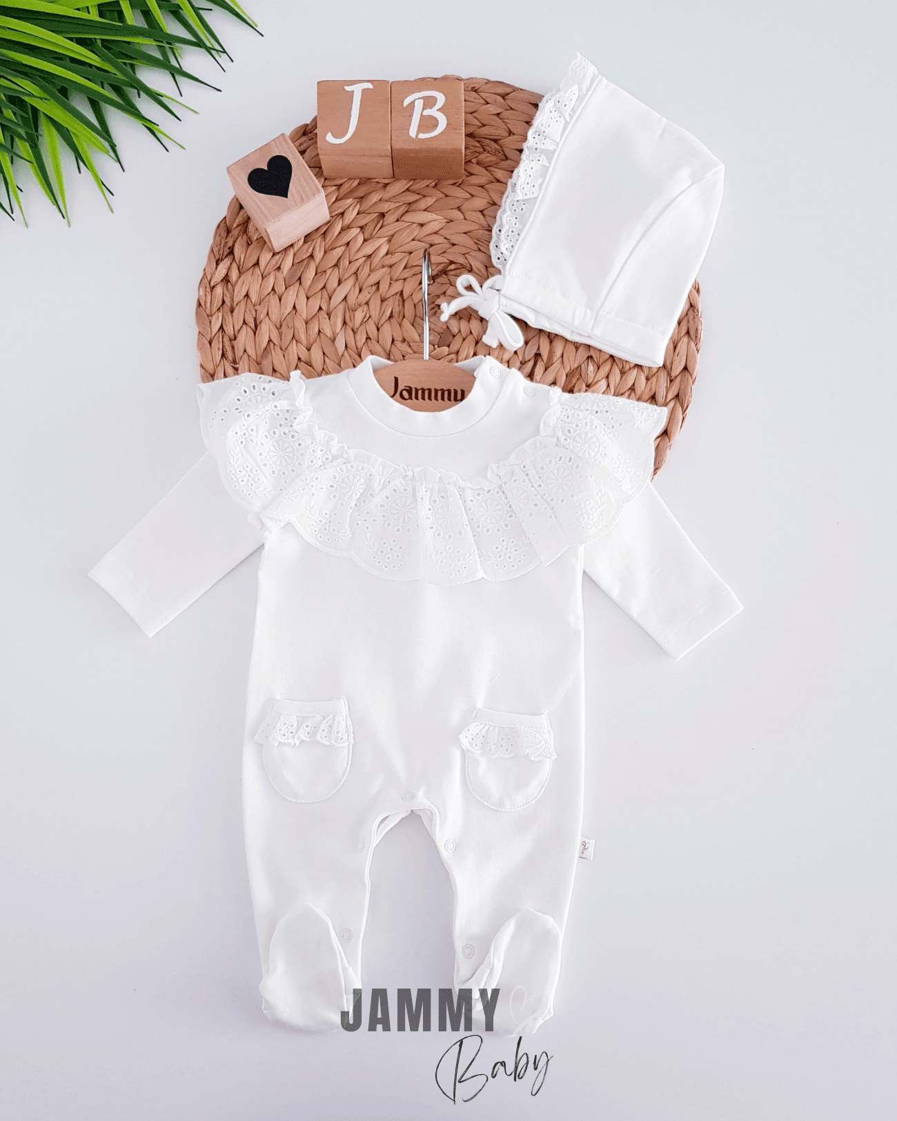 Perry Robalı Brodeli Laura Şapkalı Tulum Set-BEYAZ
