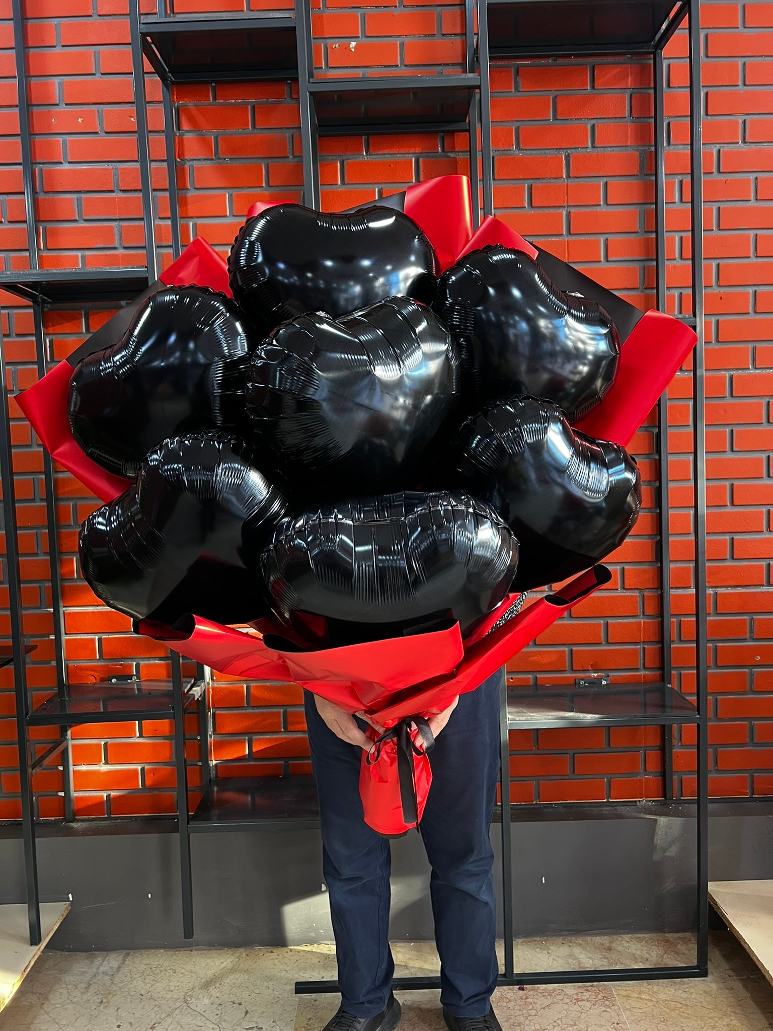 Siyah Kalp Folyo Balon Buketi