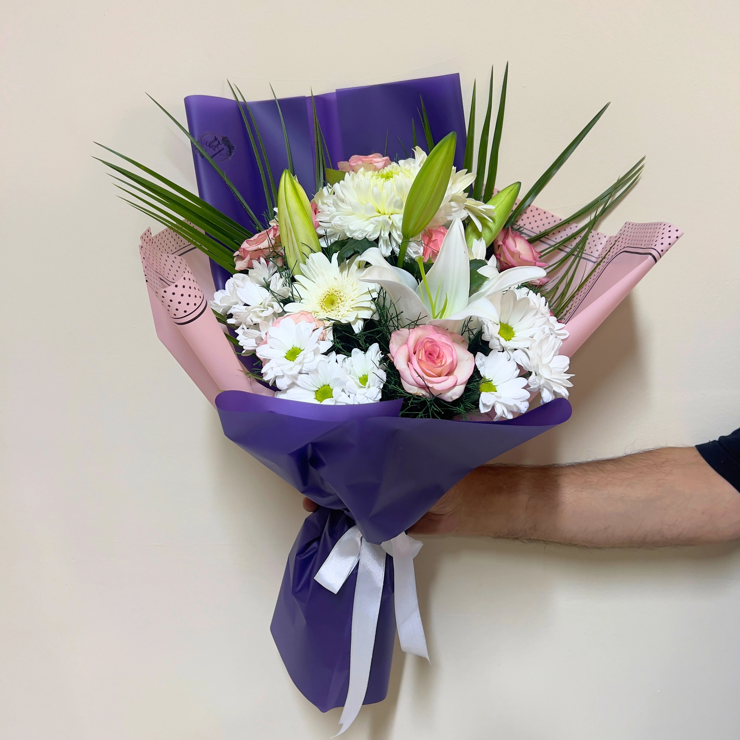 Beyaz Lilyum Beyaz Papatya Buketi