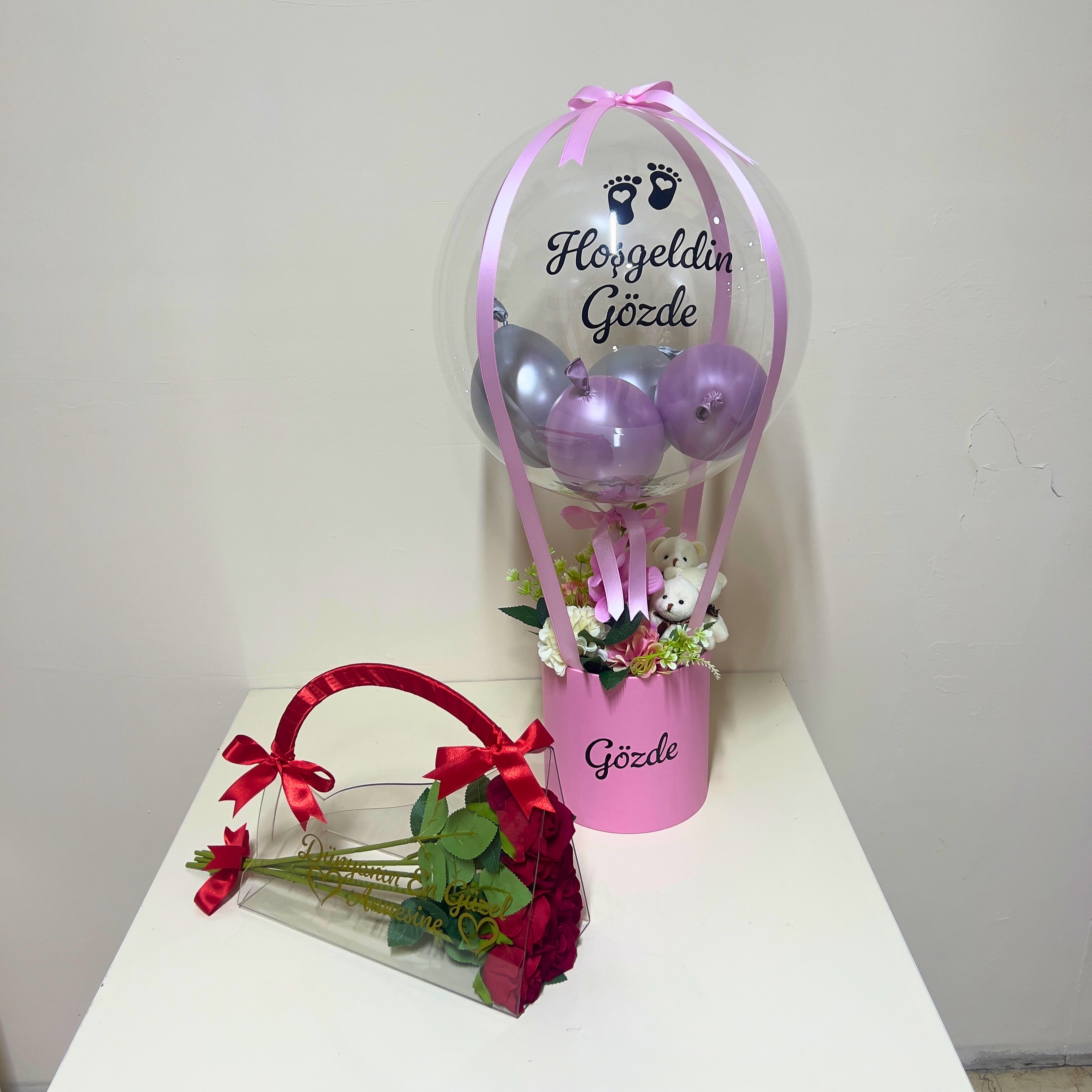 Pembe Kız Bebek Balon Kutusu Pleksi Çantada 7 Adet Kırmızı