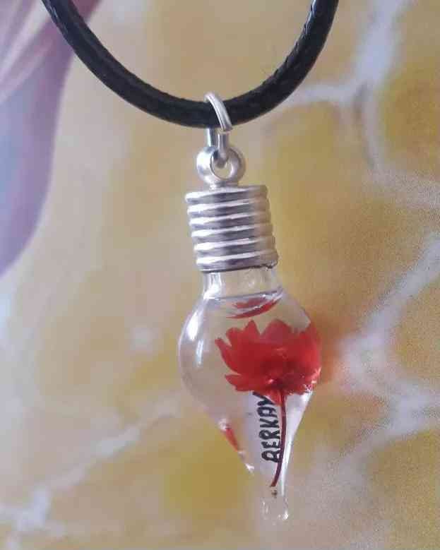 Pirinç tanesi üzerine isim yazılı kolye 
