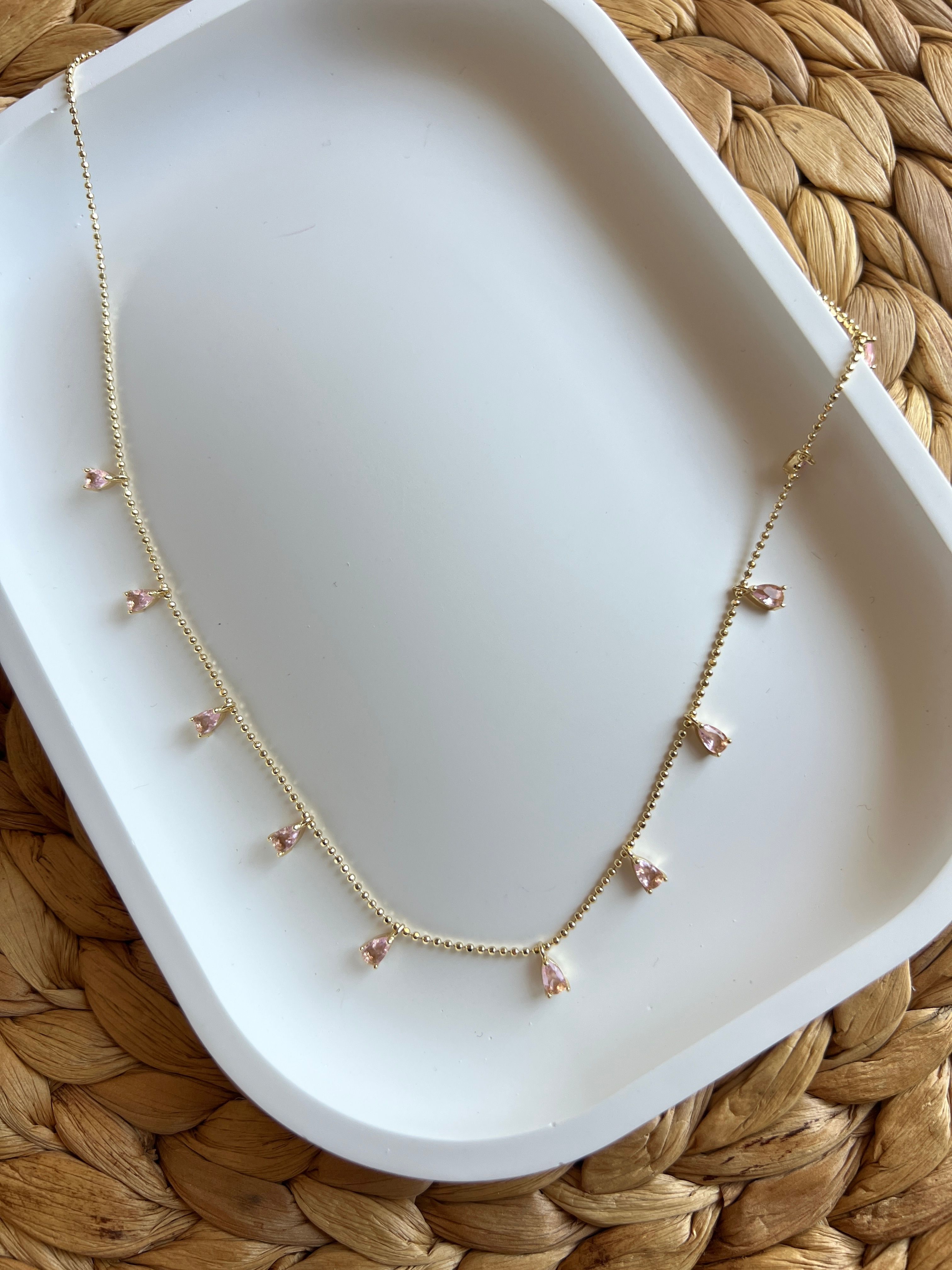 Özel seri pembe taşlı kolye gold