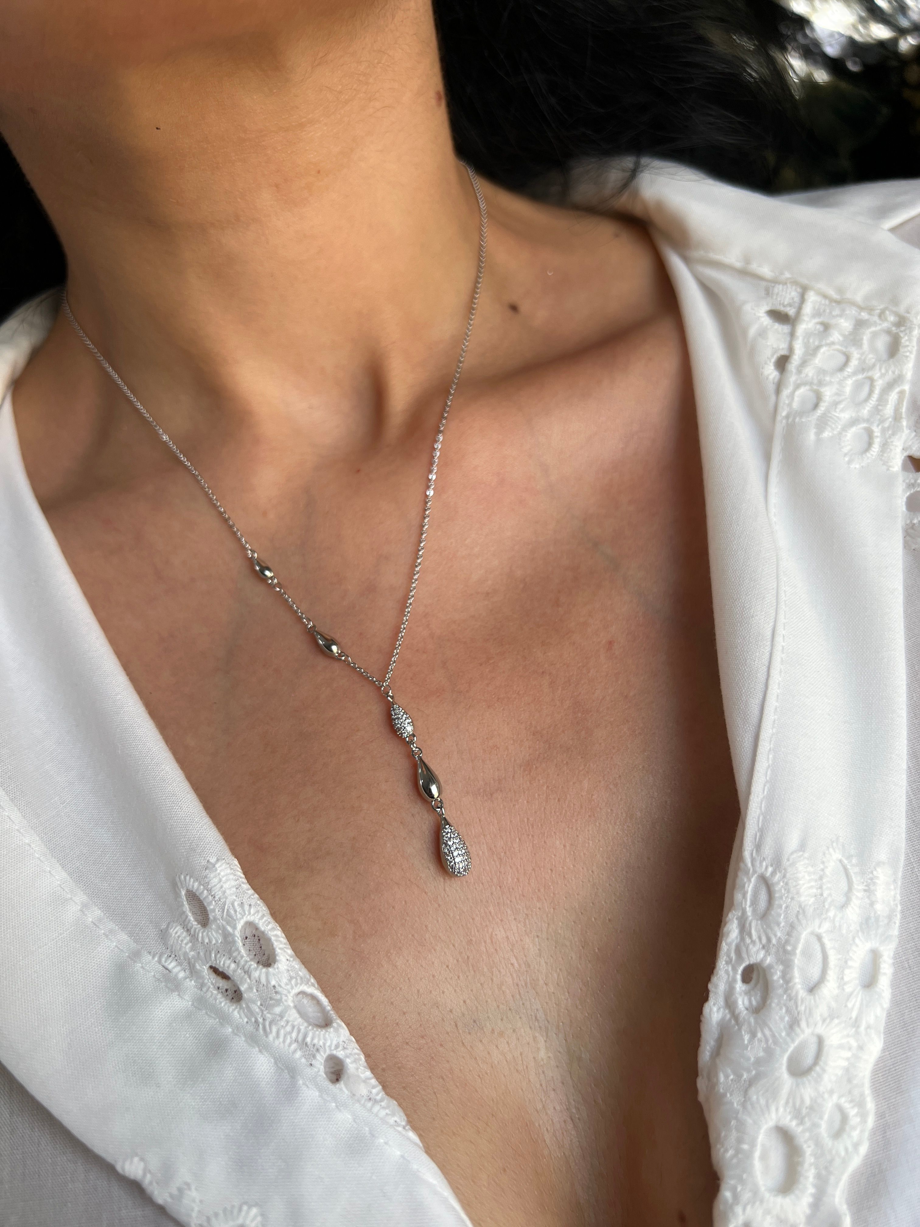 Özel seri damla model zirkon taşlı kolye gümüş