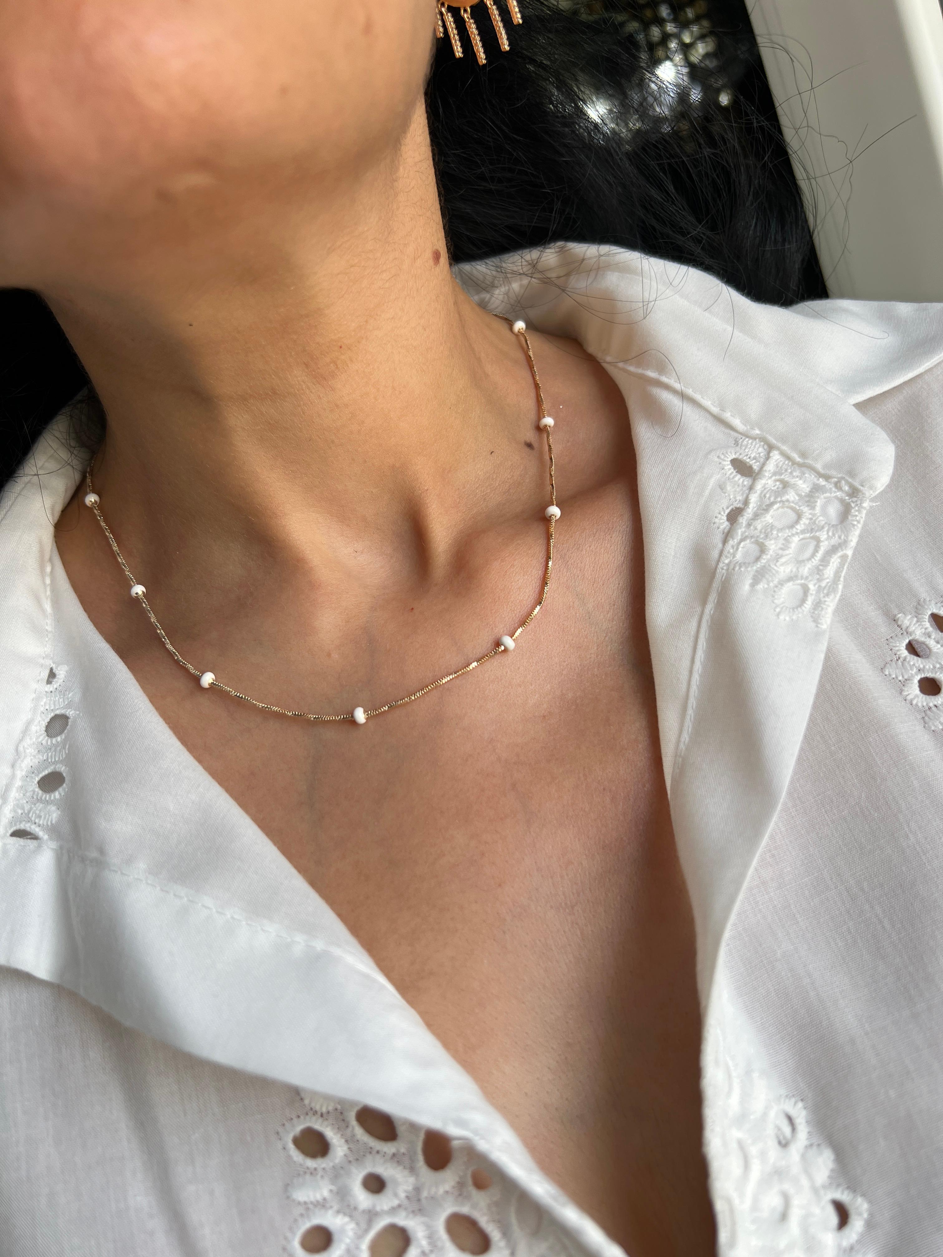 Özel seri beyaz boncuklu kolye rose gold