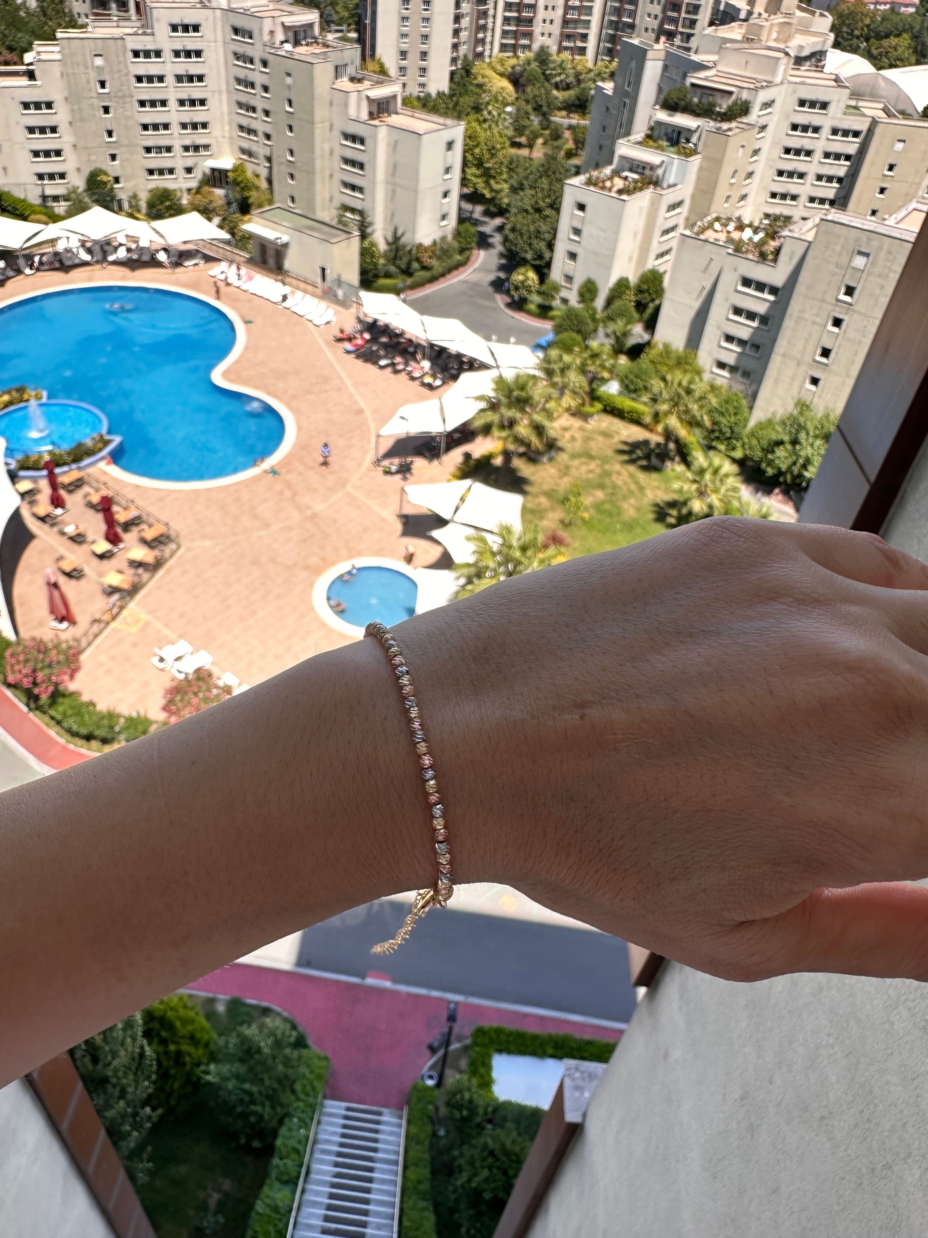 Özel seri üç renk dorika bileklik gold
