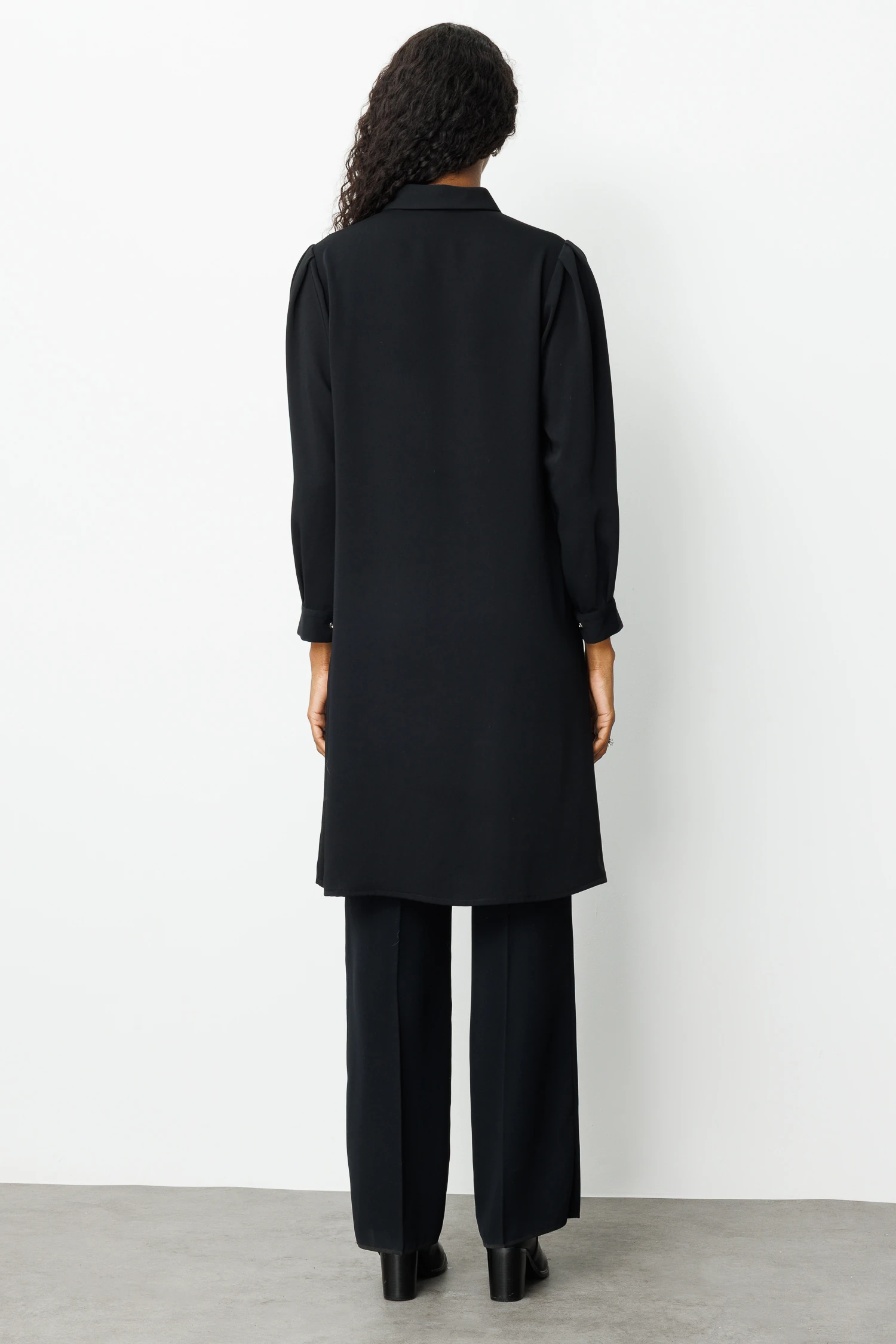 DESEN İŞLEMELİ GÖMLEK 4201