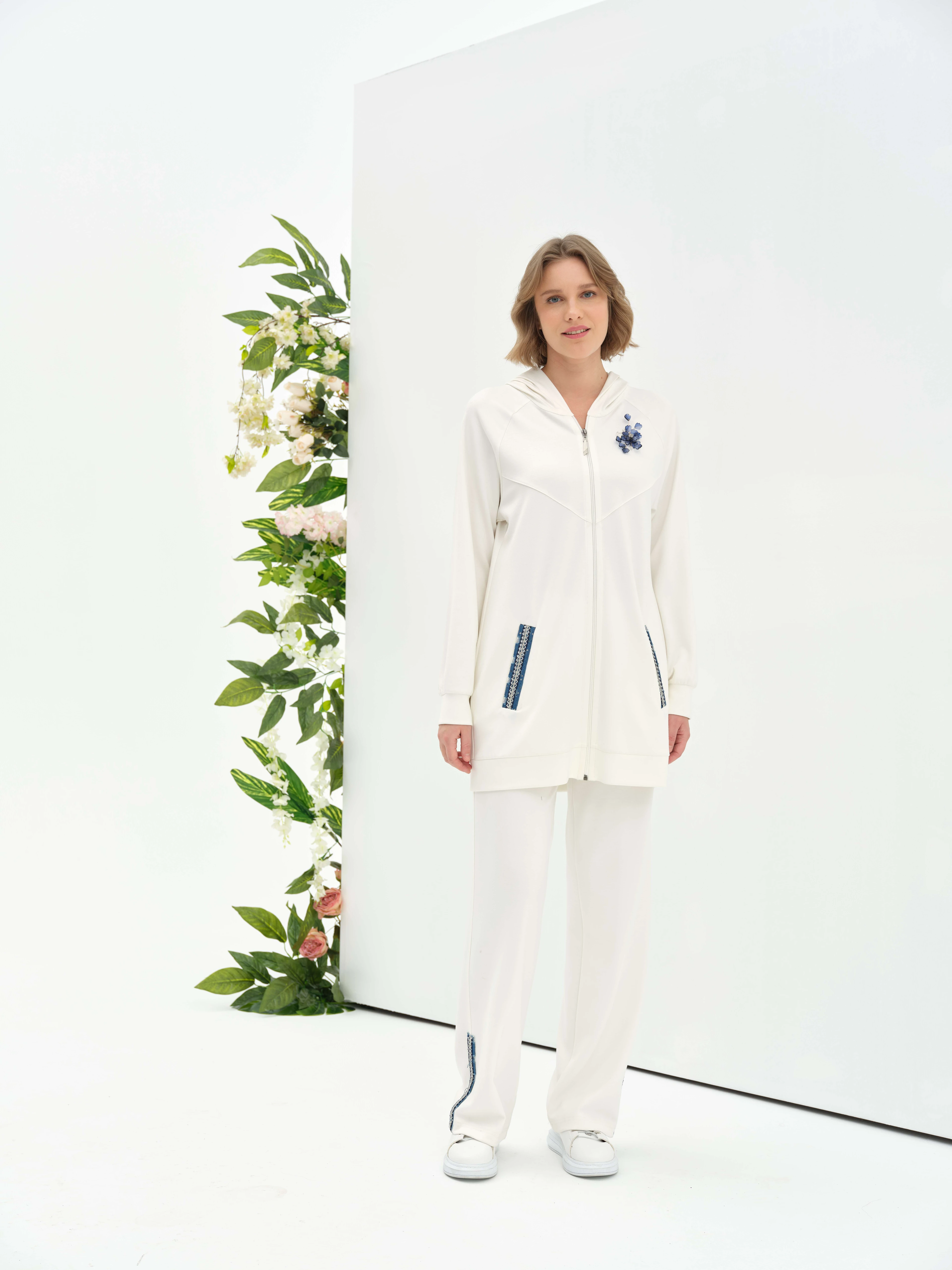 ÇİÇEK BROŞLU KOT DETAYLI TAKIM 6066