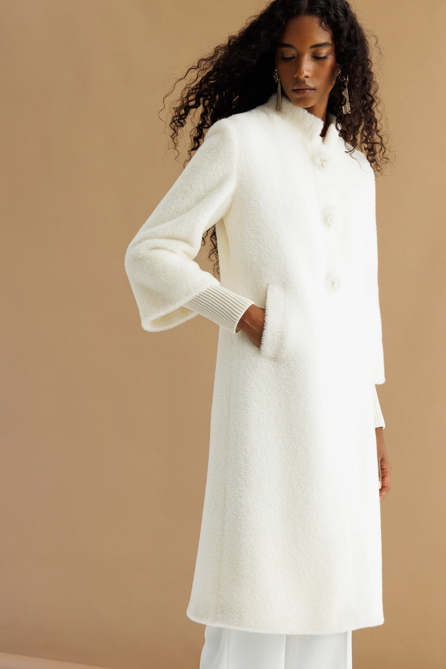 3 BROŞLU KABAN 9218