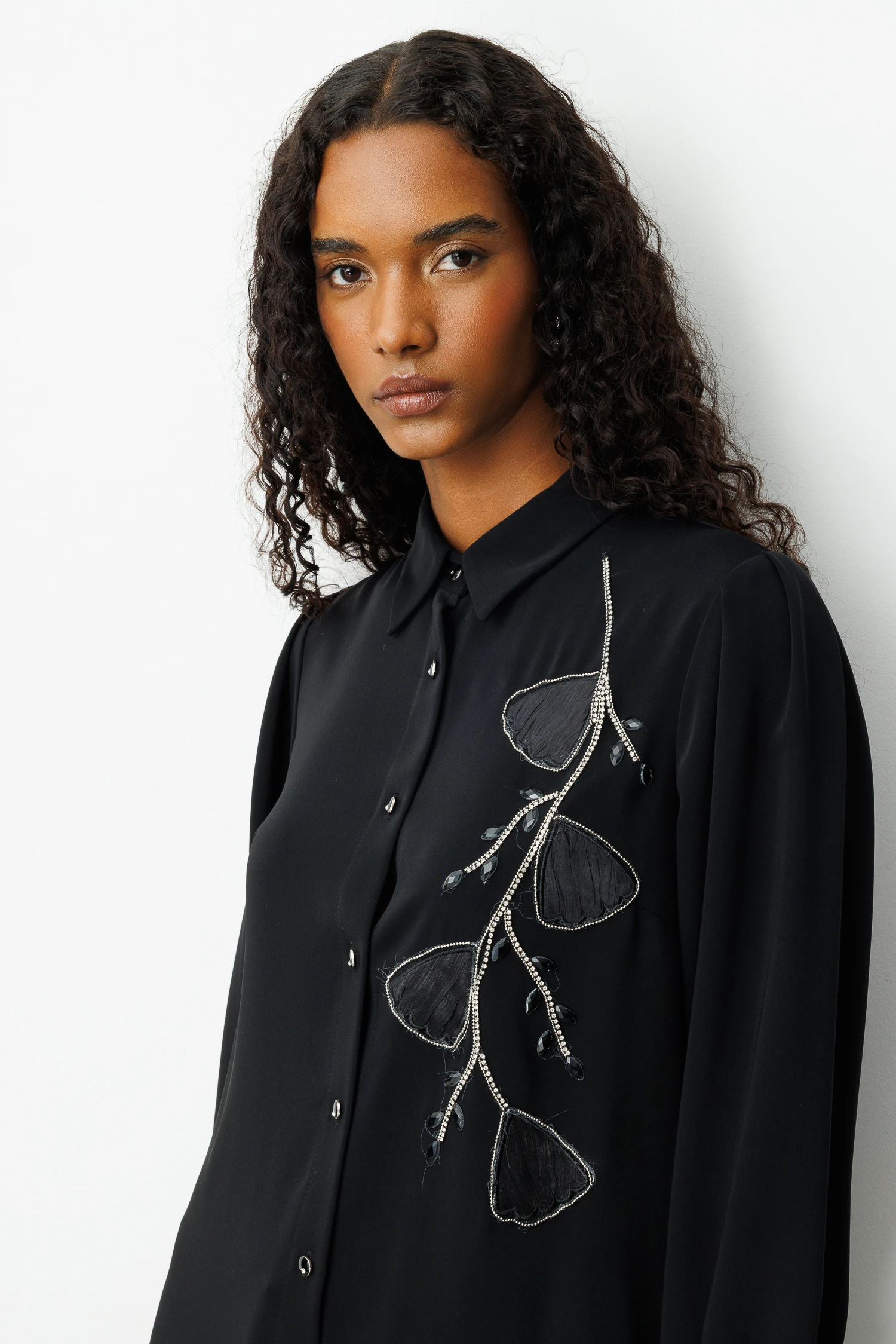 DESEN İŞLEMELİ GÖMLEK 4201