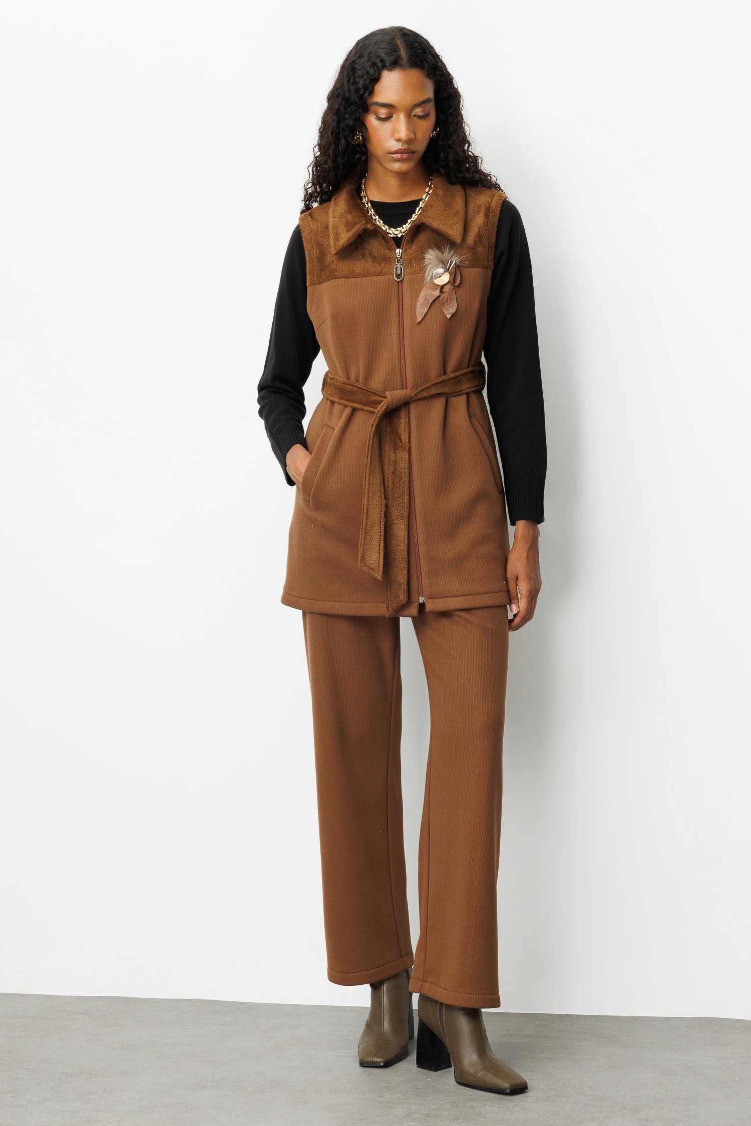 KESİKLİ YELEKLİ TAKIM 6160