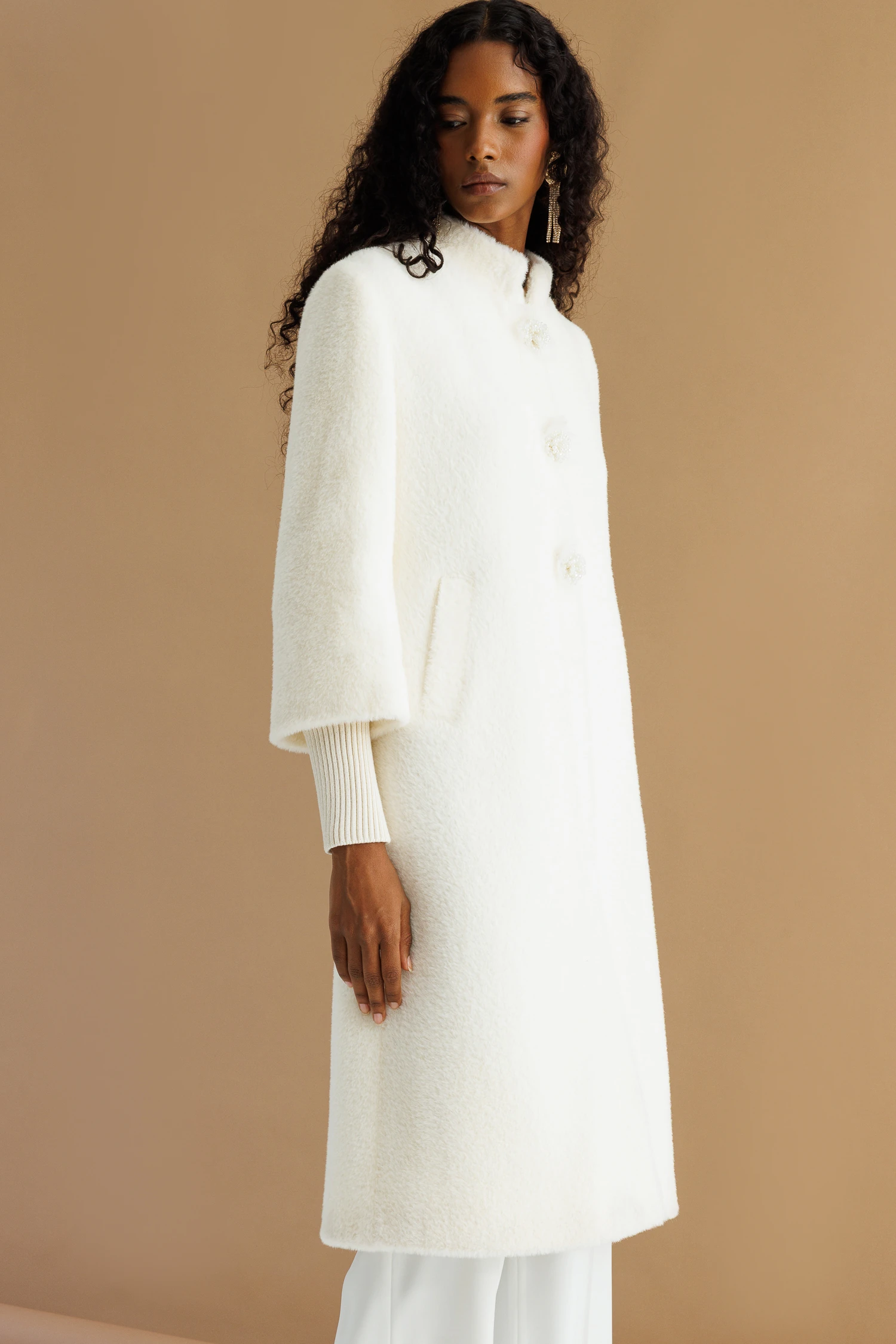 3 BROŞLU KABAN 9218