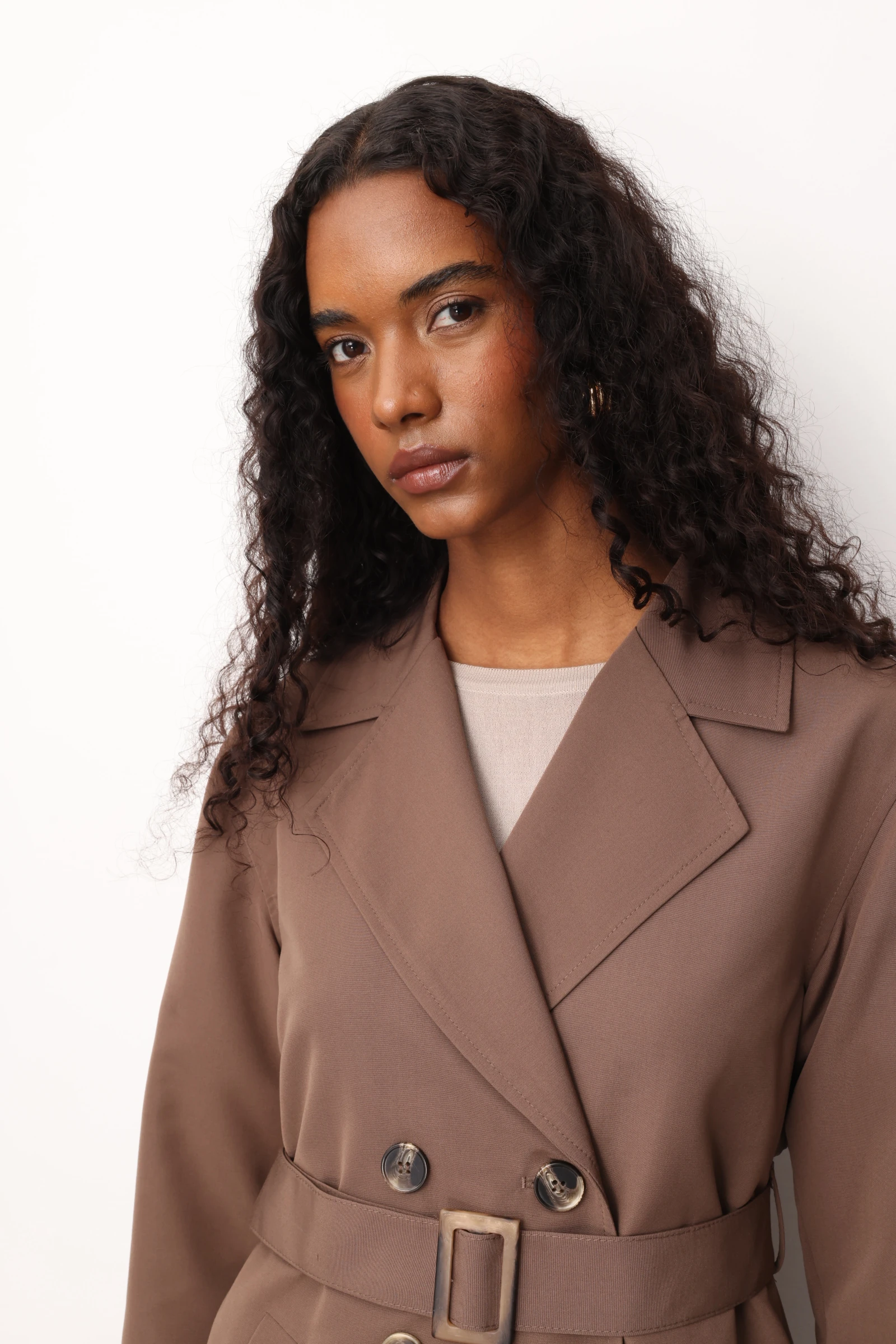 ARKASI RÜZGARLIKLI TRENÇKOT 9247