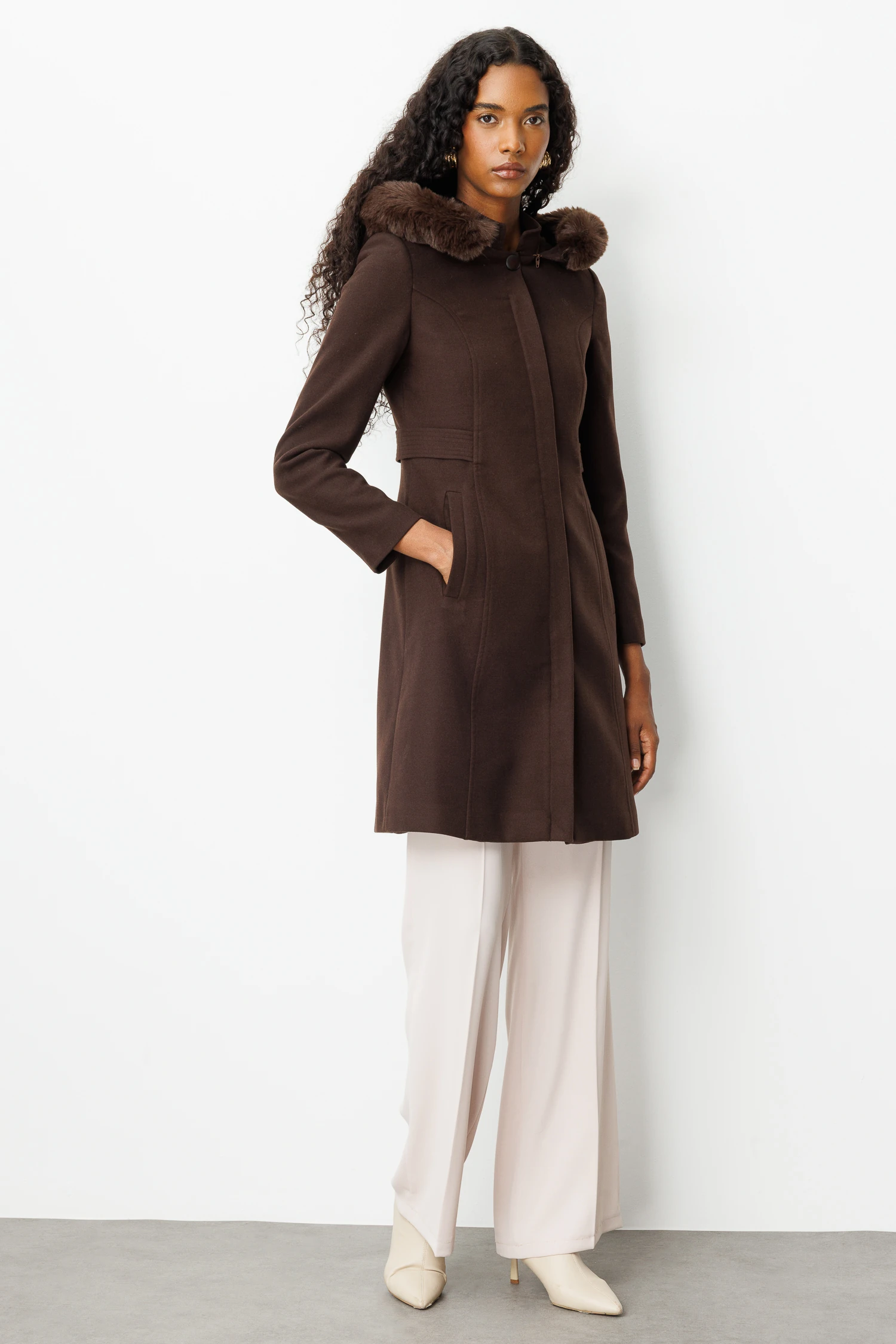 KAPÜŞONLU KAŞE KABAN 9115