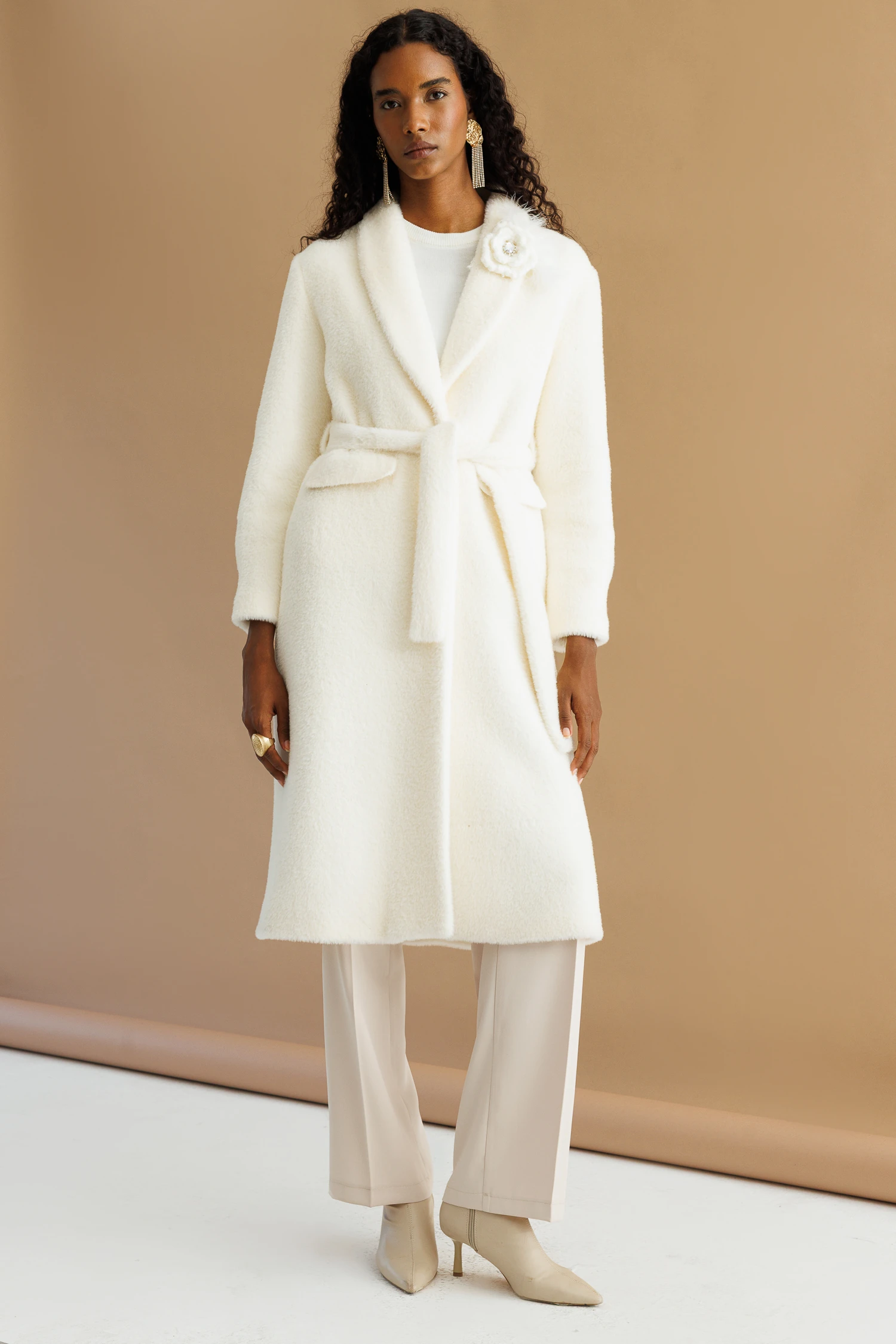 YUVARLAK YAKA KABAN 9216