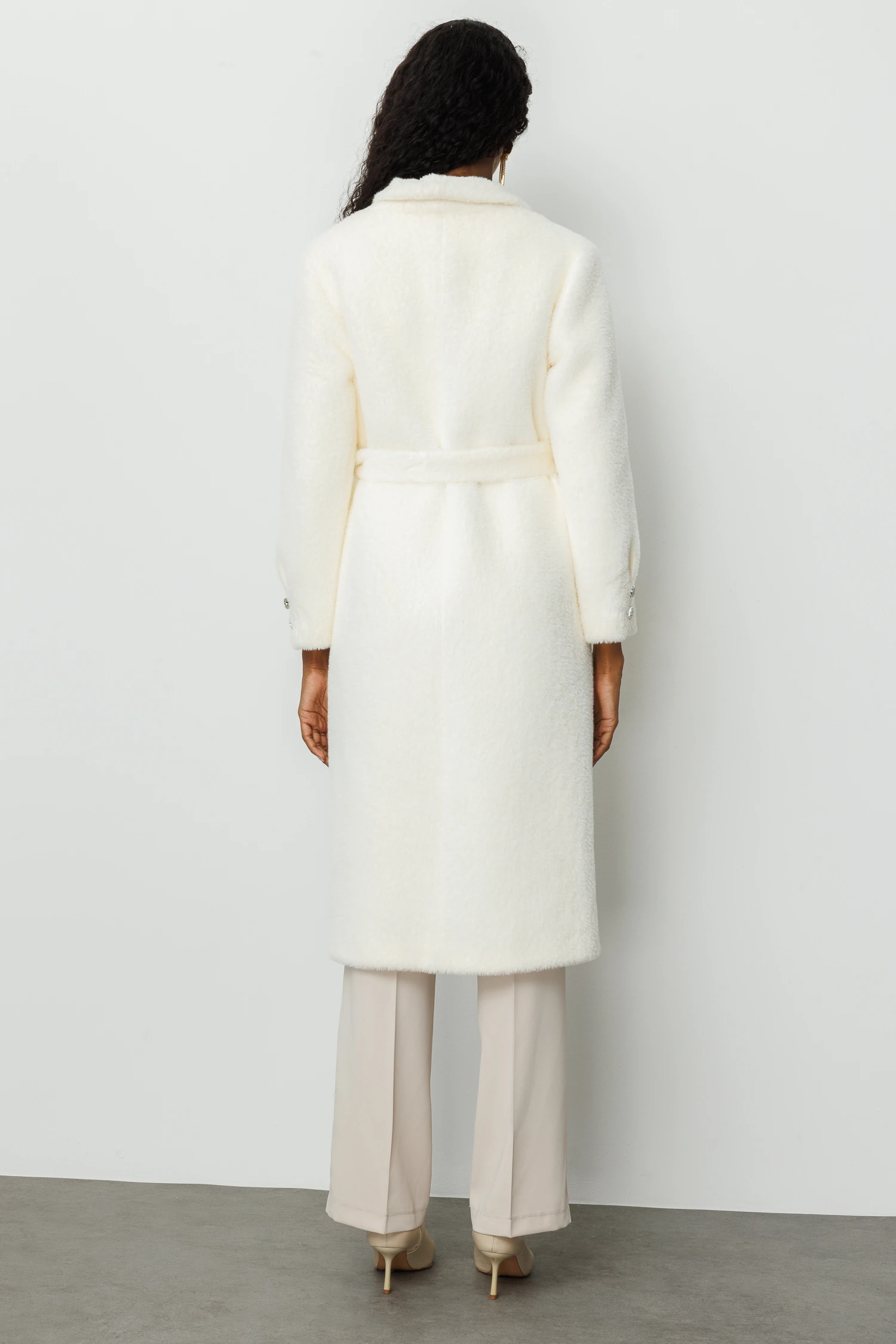 YUVARLAK YAKA KABAN 9216