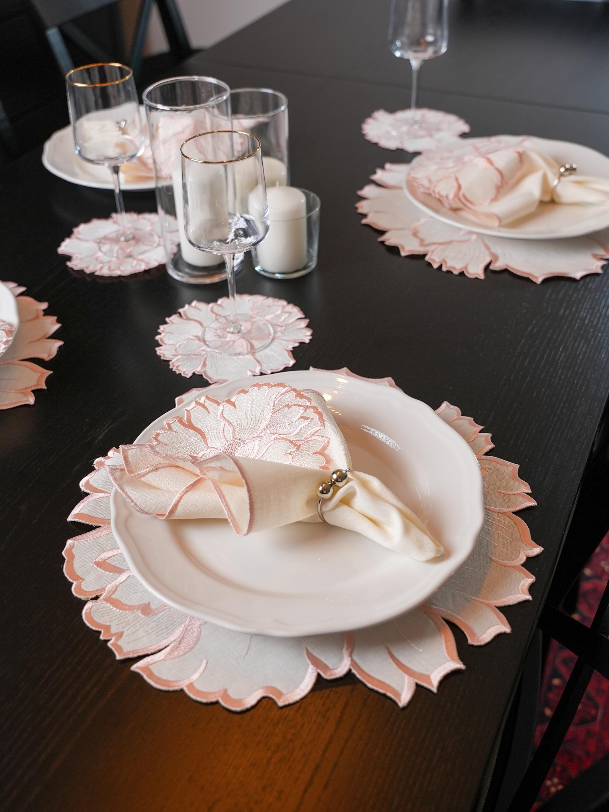 Fleur de Lin – Blush Petal