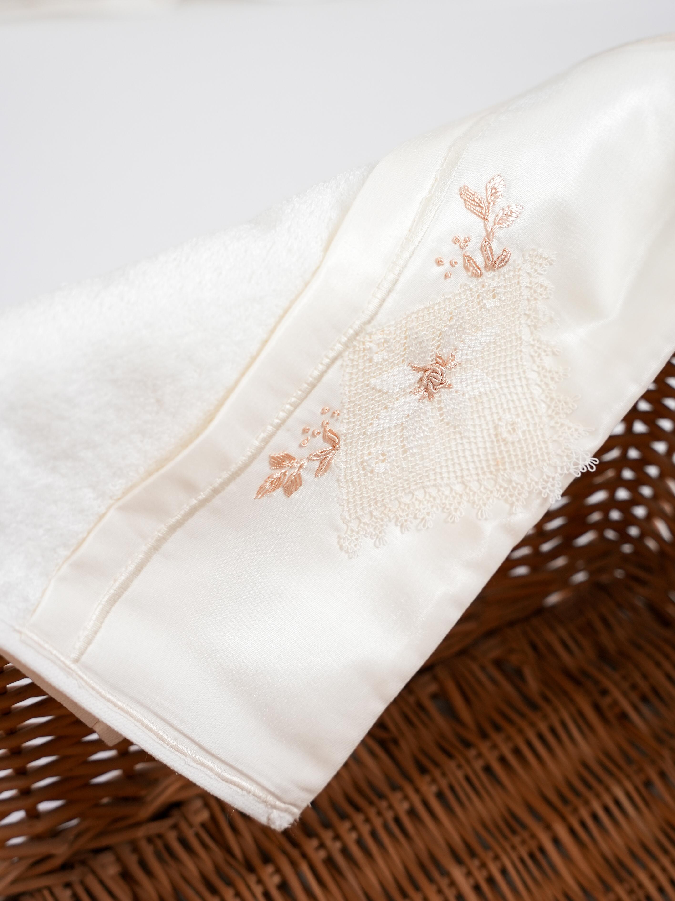 L’Atelier Bambou – Dantel Serisi Havlu 