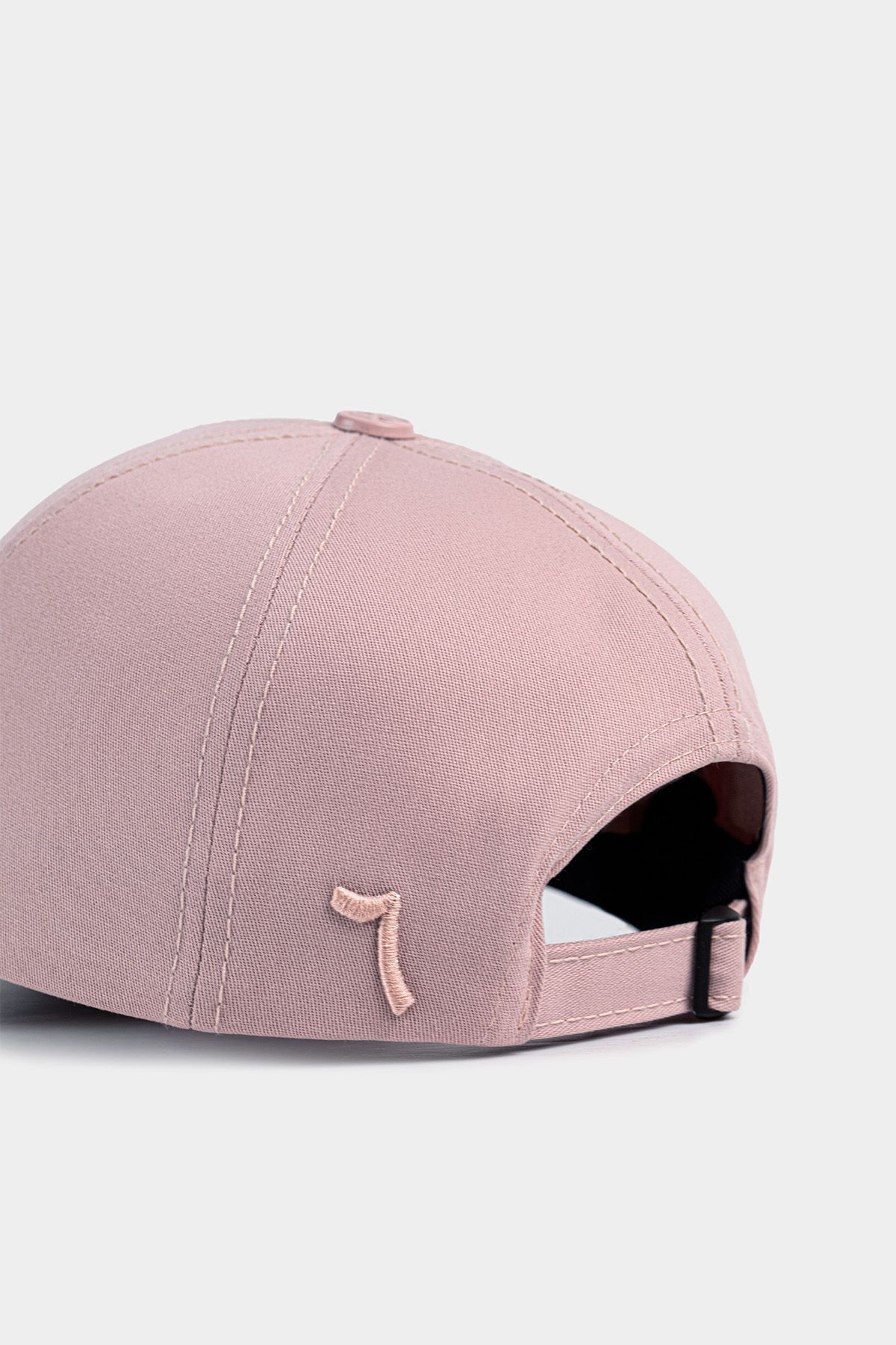 Gorra de béisbol negro-salmón Six con logo de Queen