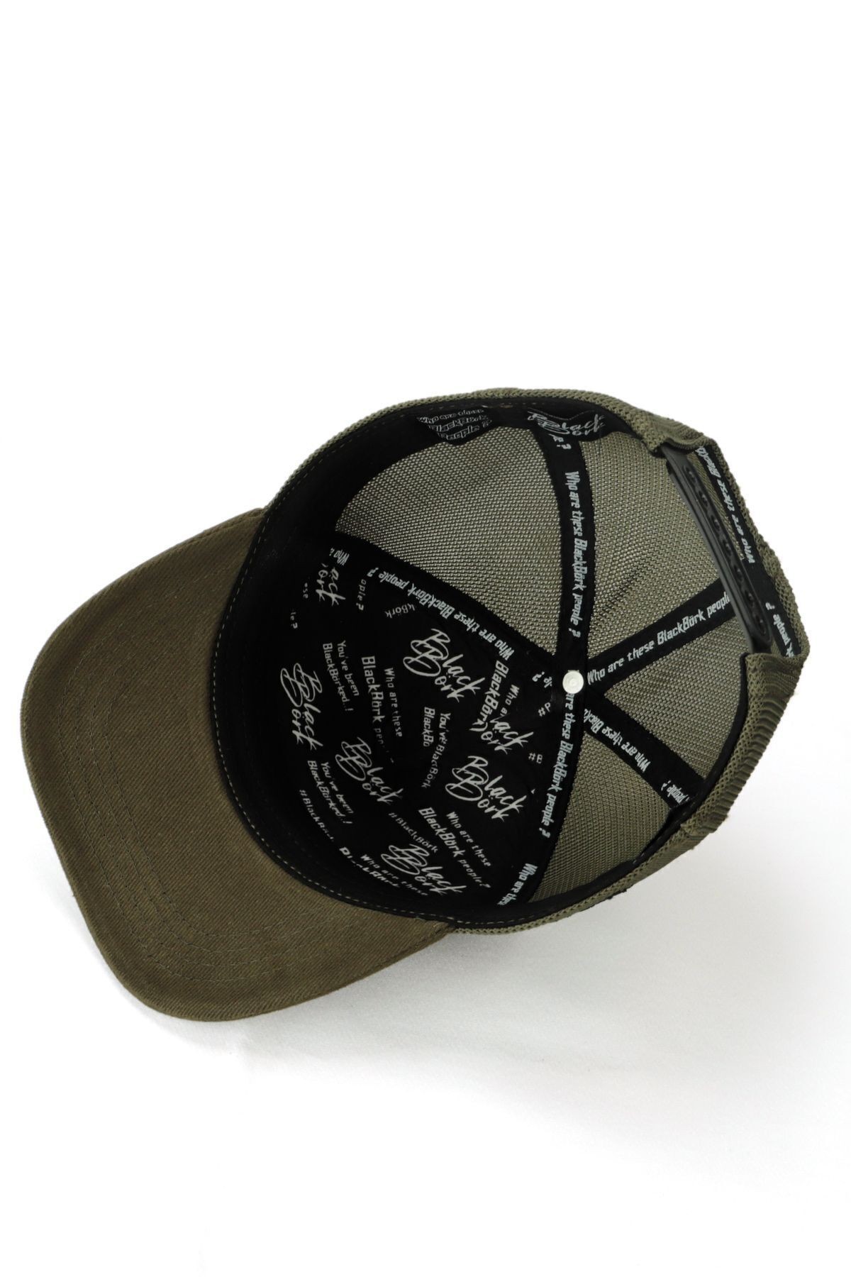 Gorra trucker infantil con logo de extraterrestre