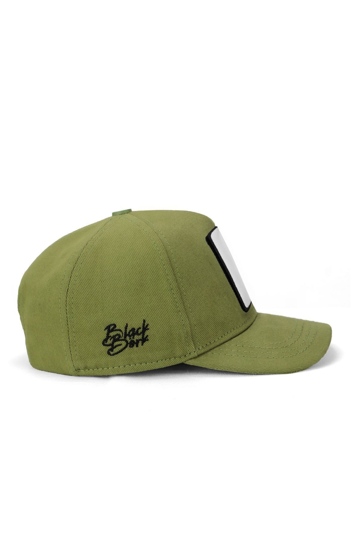 Green baseball cap for children with lion logo