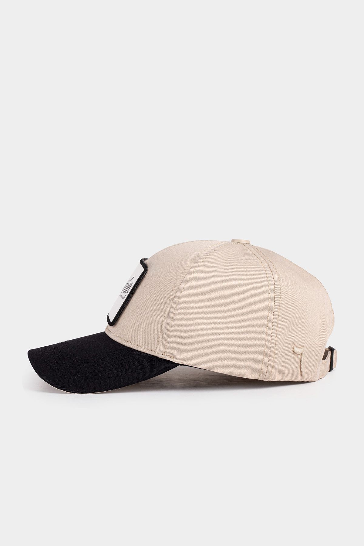 Gorra de béisbol negro-beige Six con logo de El Patrón